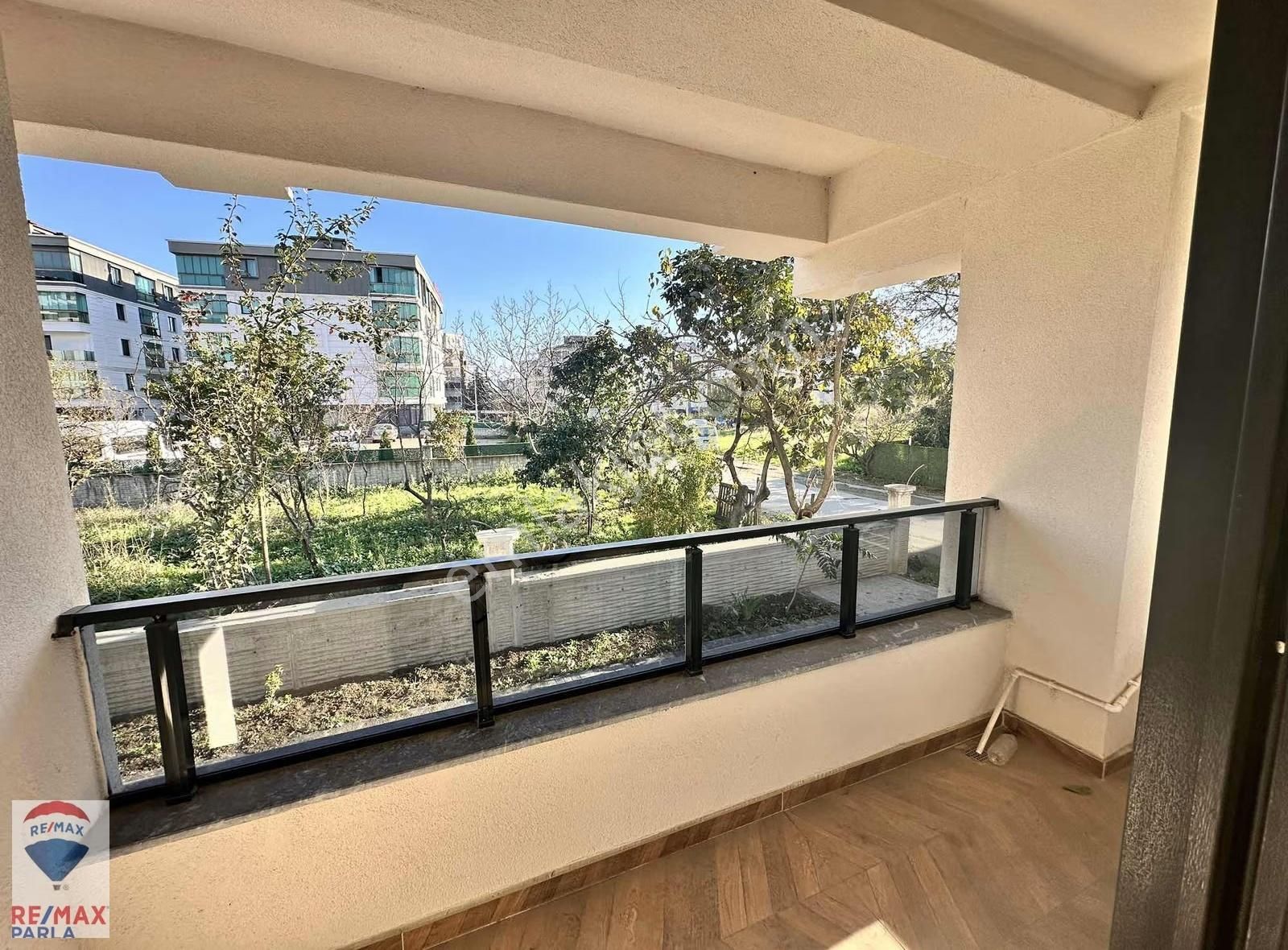 Atakum Körfez Tramwaya 50 Adım Satılık 1+1 Daire - Görsel 3