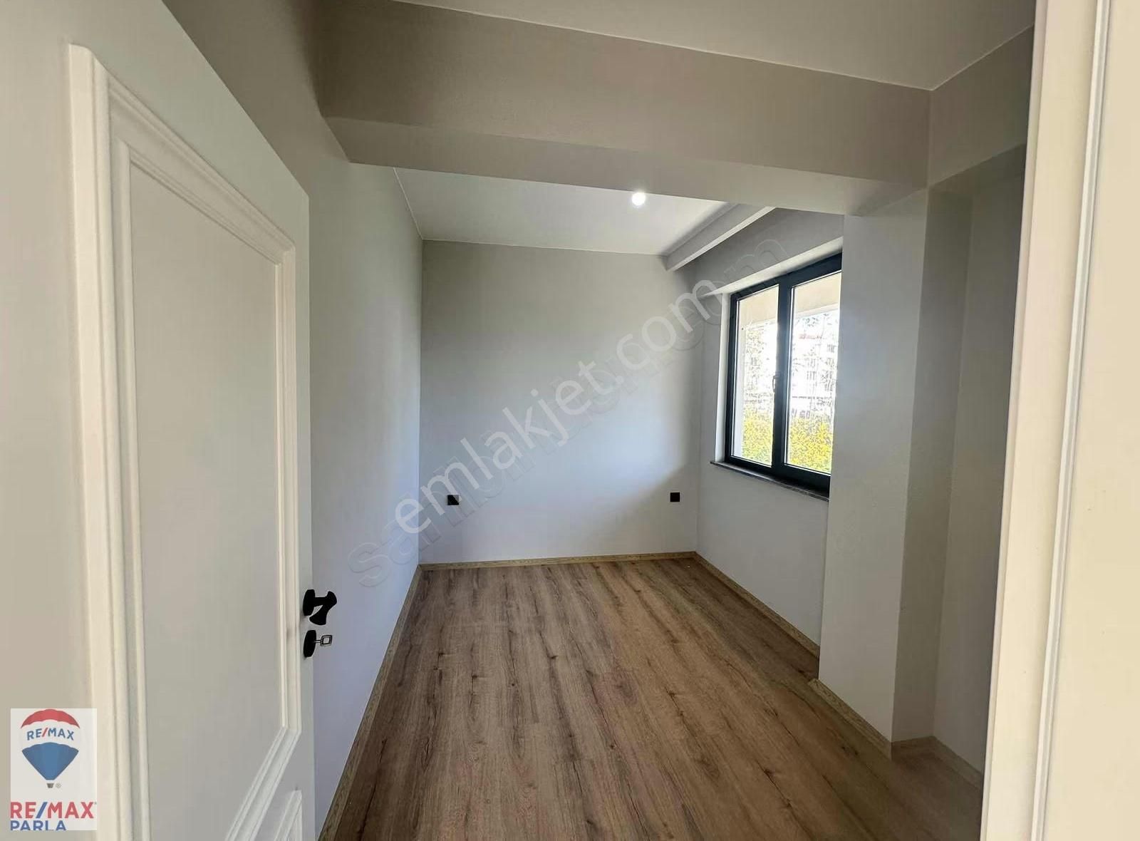 Atakum Körfez Tramwaya 50 Adım Satılık 1+1 Daire - Görsel 25