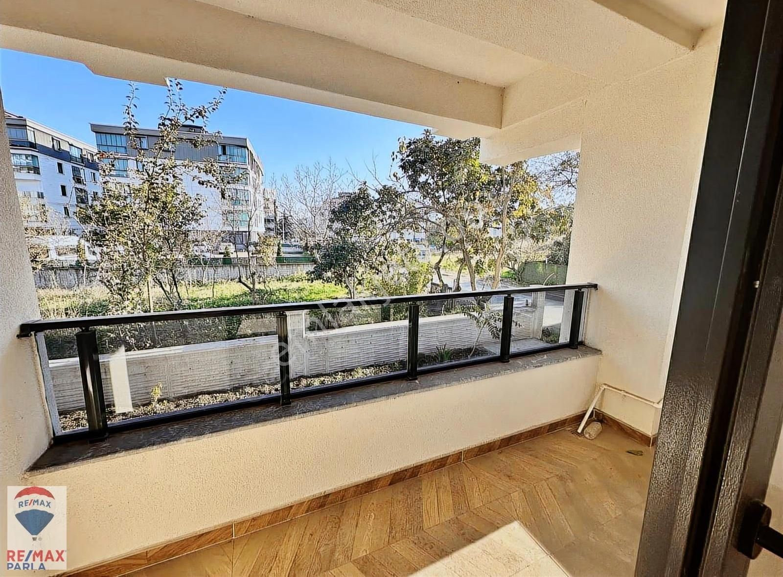 Atakum Körfez Tramwaya 50 Adım Satılık 1+1 Daire - Görsel 13