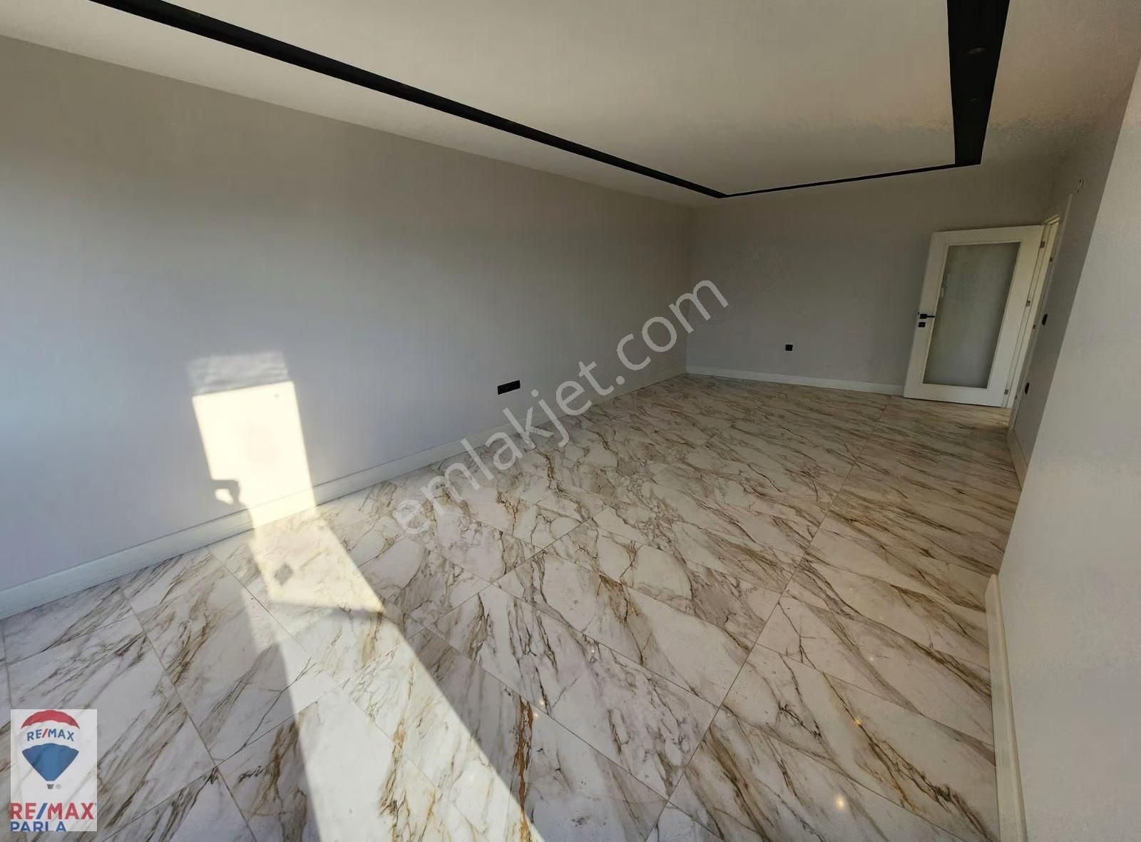 56'ların Başlangıcında Sıfır Daire Ofis Kullanımına Uygun - Görsel 10