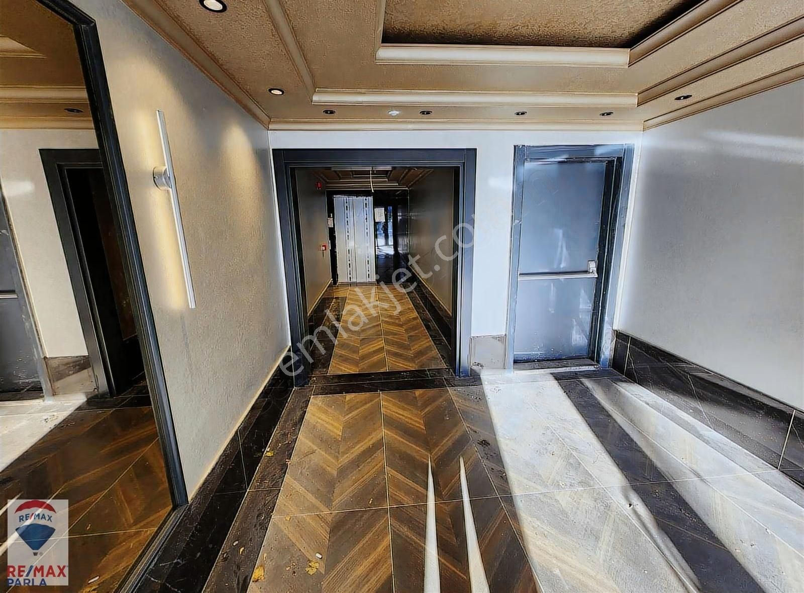 56'ların Başlangıcında Sıfır Daire Ofis Kullanımına Uygun - Görsel 25