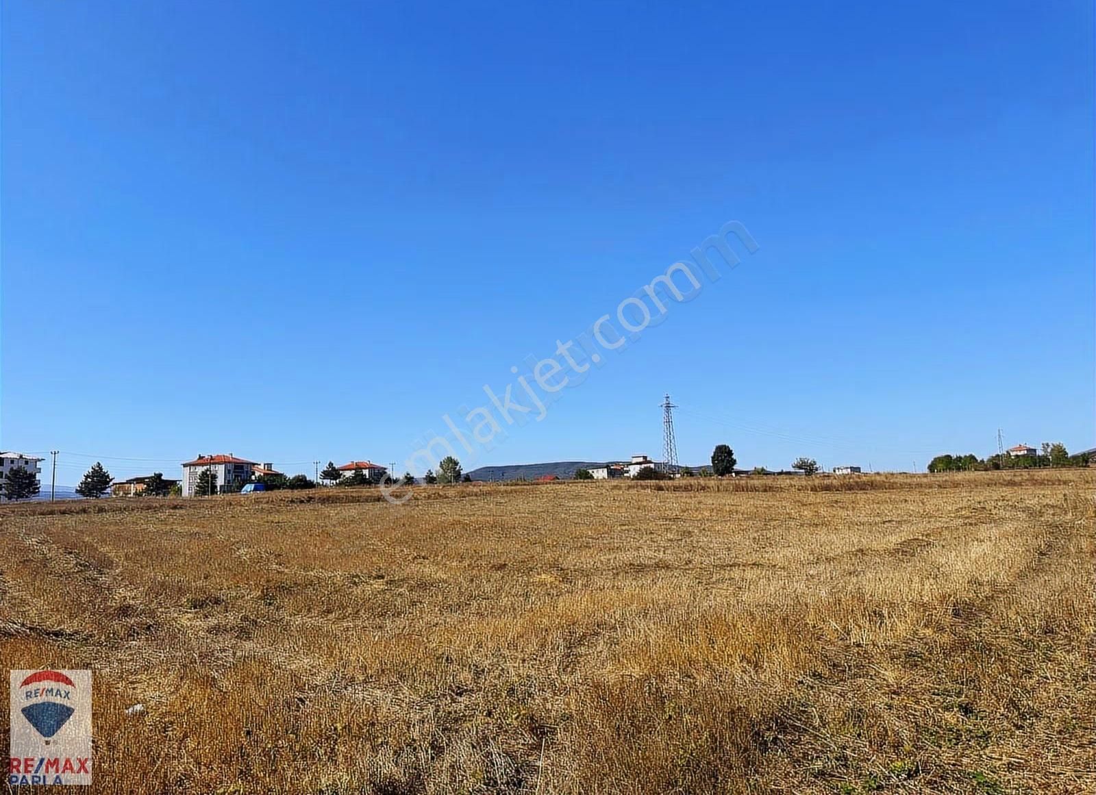 Remax Soner'den Kavak Merkezde İmara Sınır Satılık Tarla - Görsel 6