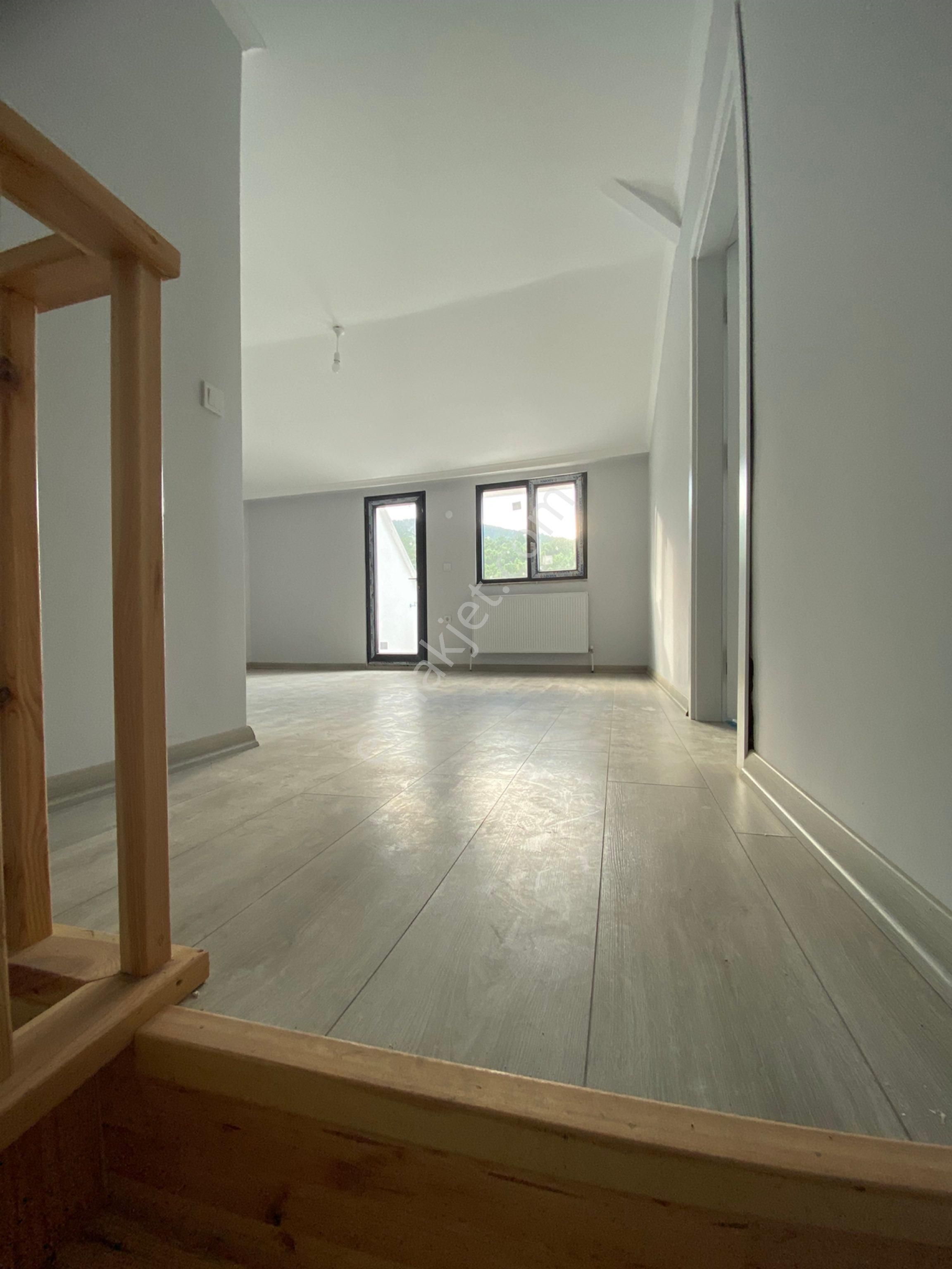 Satılık Sultanbeyli 3+2 Üst Dubleks Daire - Görsel 19