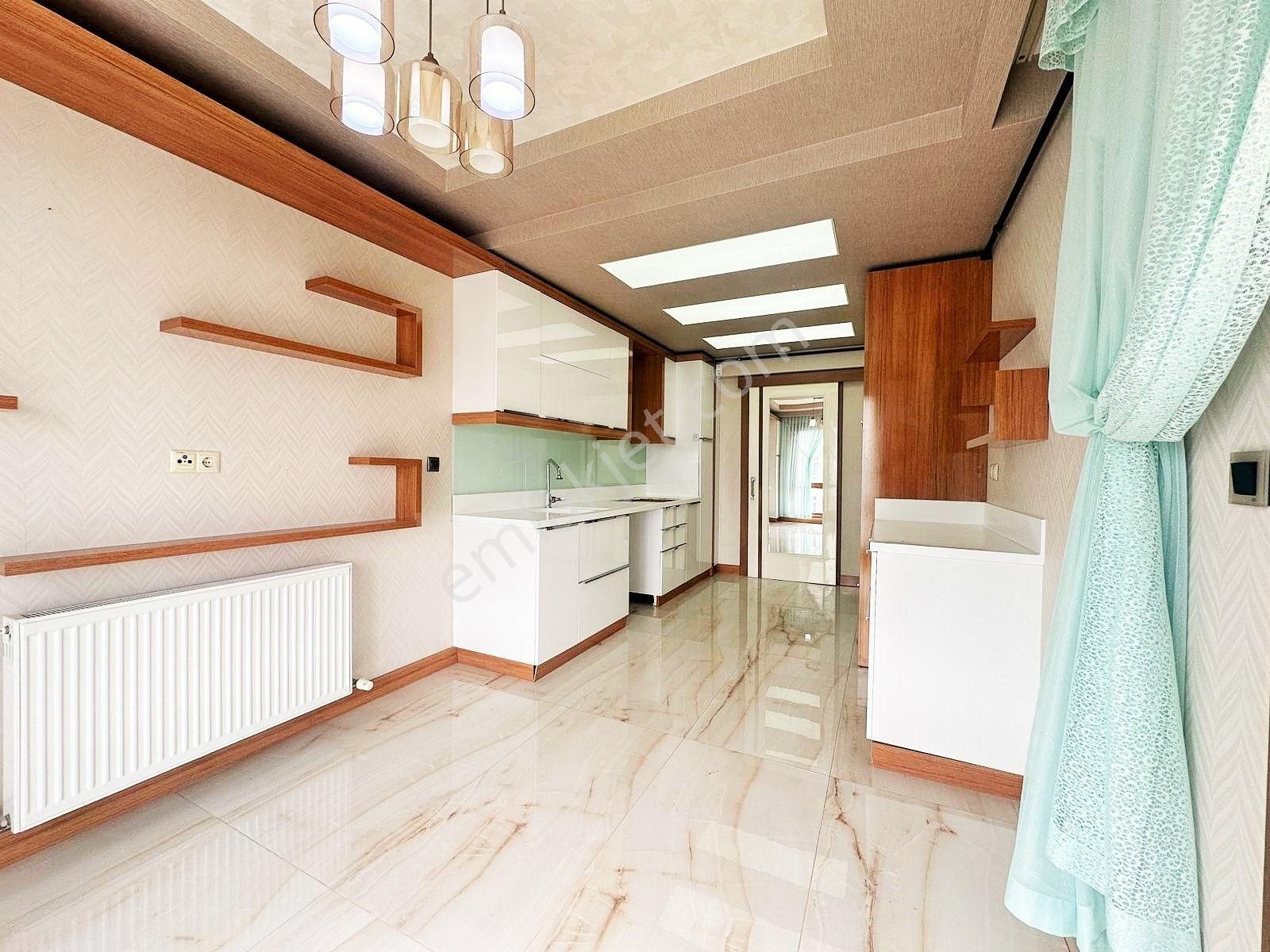 Ufuk Kılıç Emlak'tan Lüx Sitede Full Yapılı K.otoparklı 4+1 Daire - Görsel 5