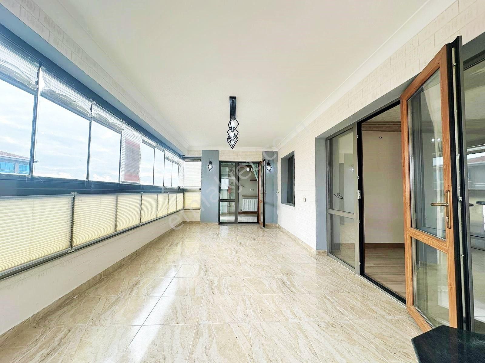 Ufuk Kılıç Emlak'tan Lüx Sitede Full Yapılı K.otoparklı 4+1 Daire - Görsel 8