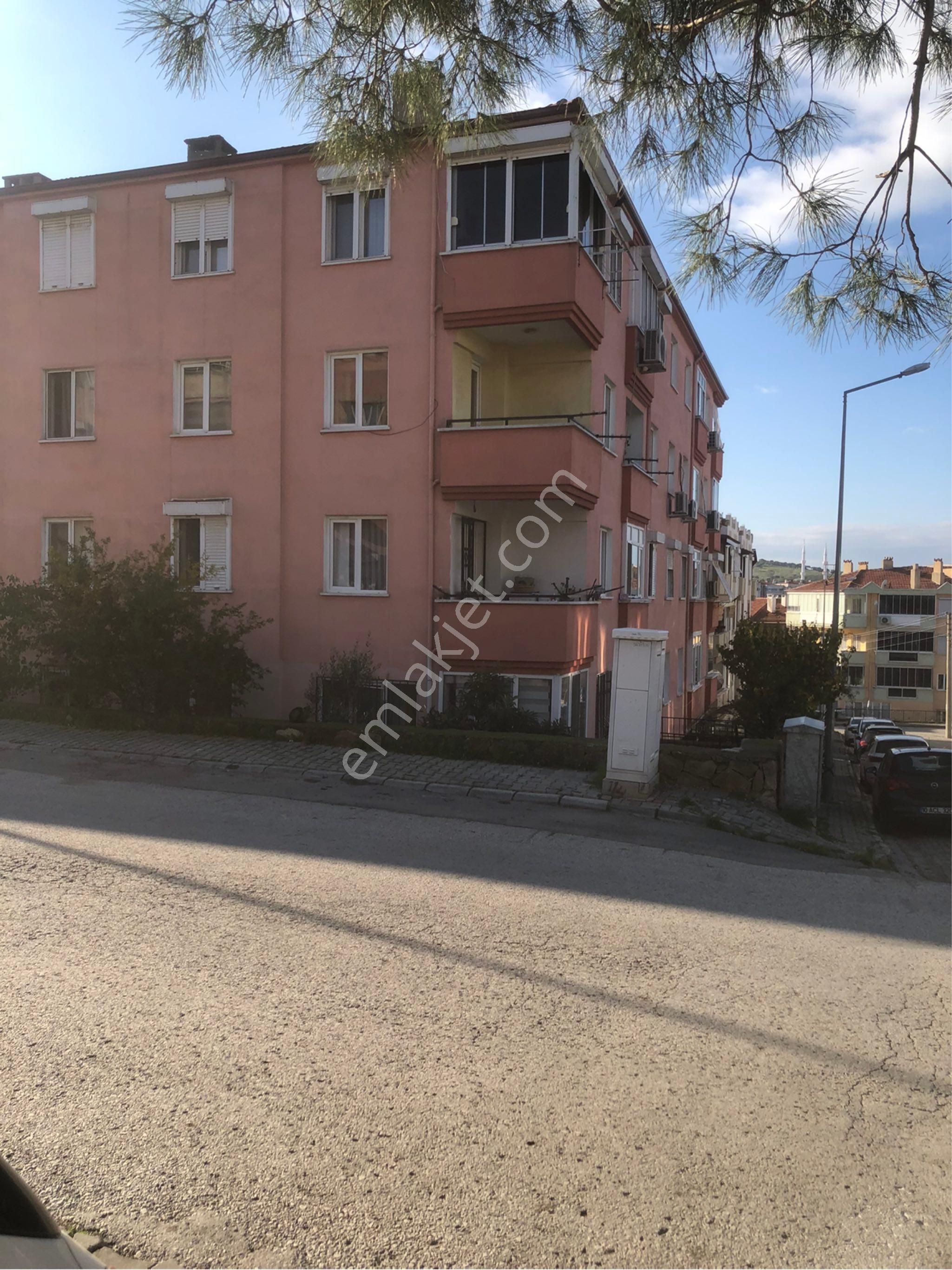 Satılık Lüks Deprem Yönetmeliğine Uygun Daire - Görsel 4
