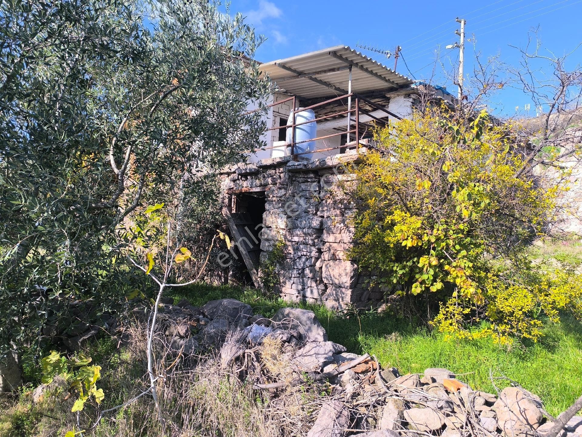 Manisa Yunusemre Karakılıçlı 475 M2 Müstakil Taş Ev 3.500.000tl - Görsel 3