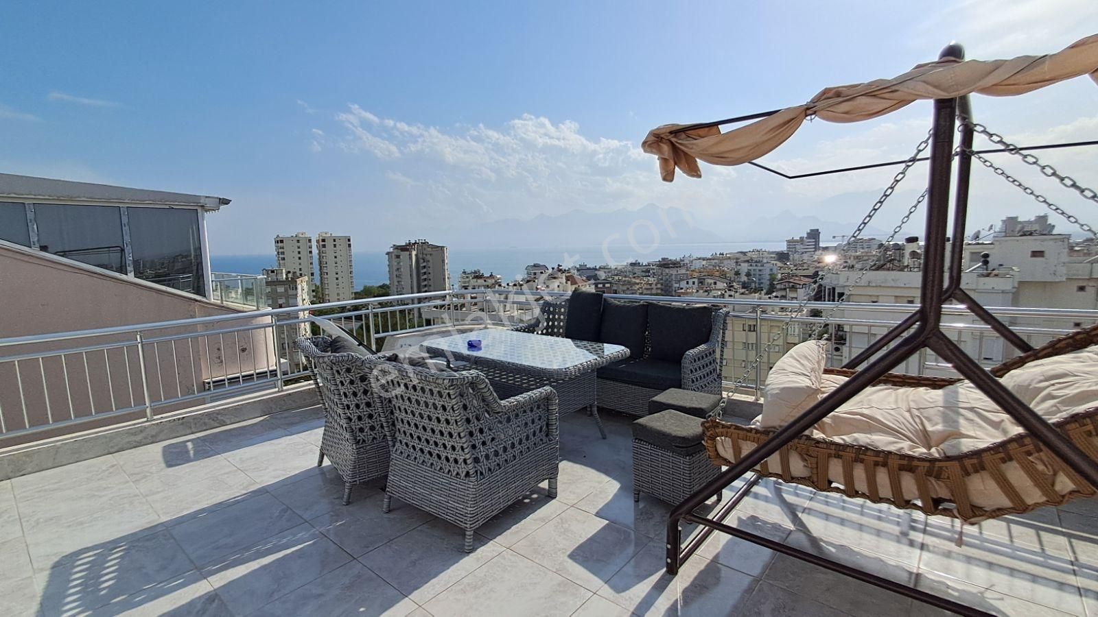 Burhanettin Onat'da 5+2 Deniz Manzaralı Dublex 300m2 - Görsel 20