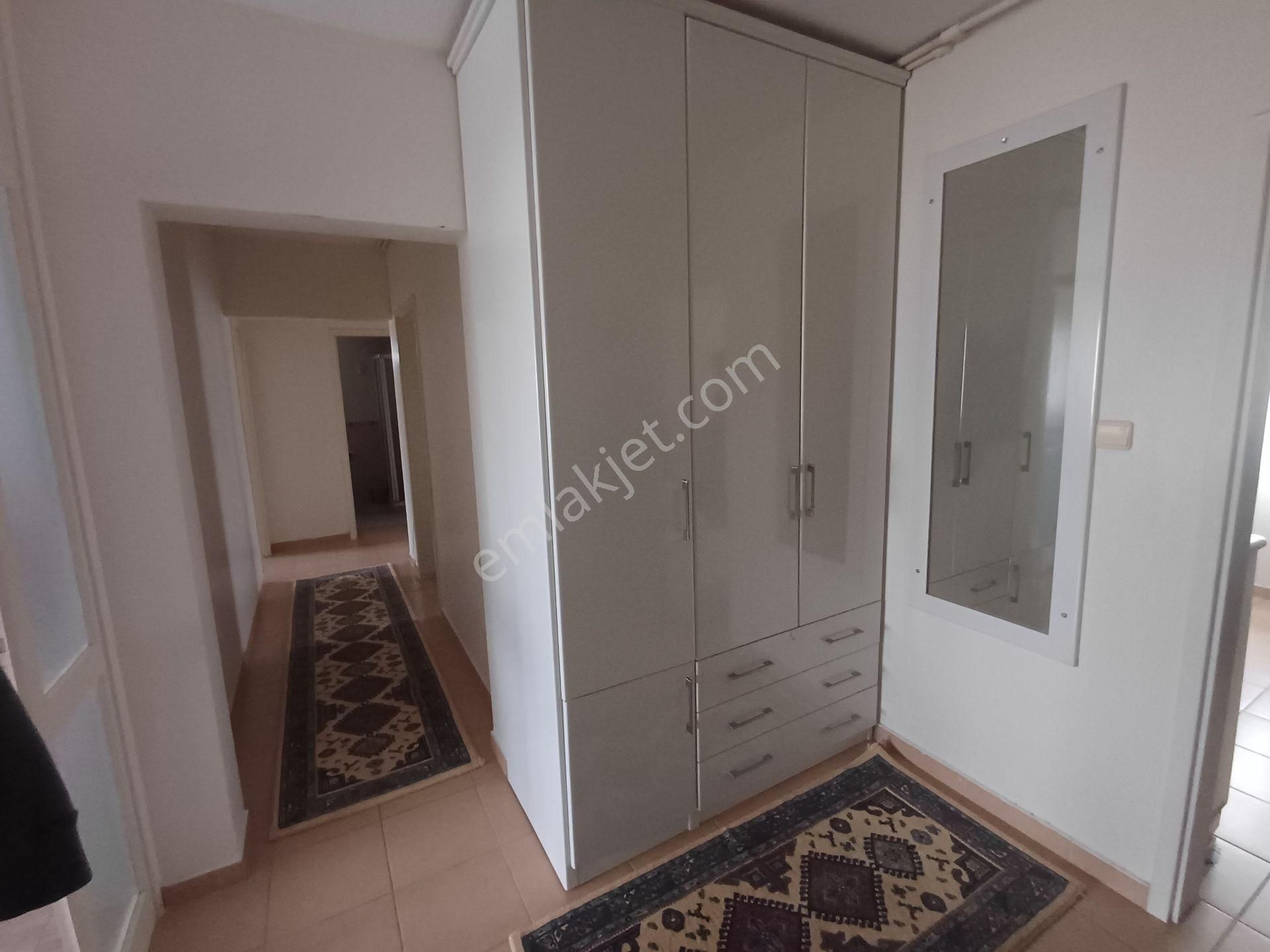 Konutkent Oyak 9 Sıtesın'de 3+1 Satılık Daıre