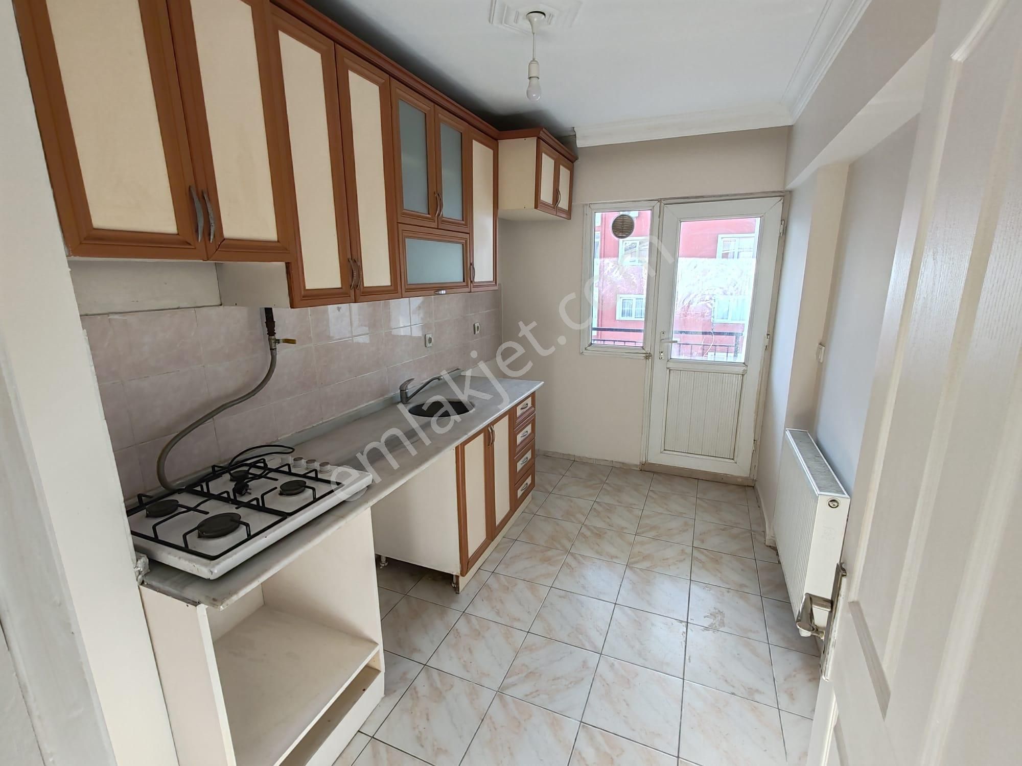 Buca Atatürk Mahallesi Ana Yol Üzerinde 3+1 Kiralık Daire - Görsel 10