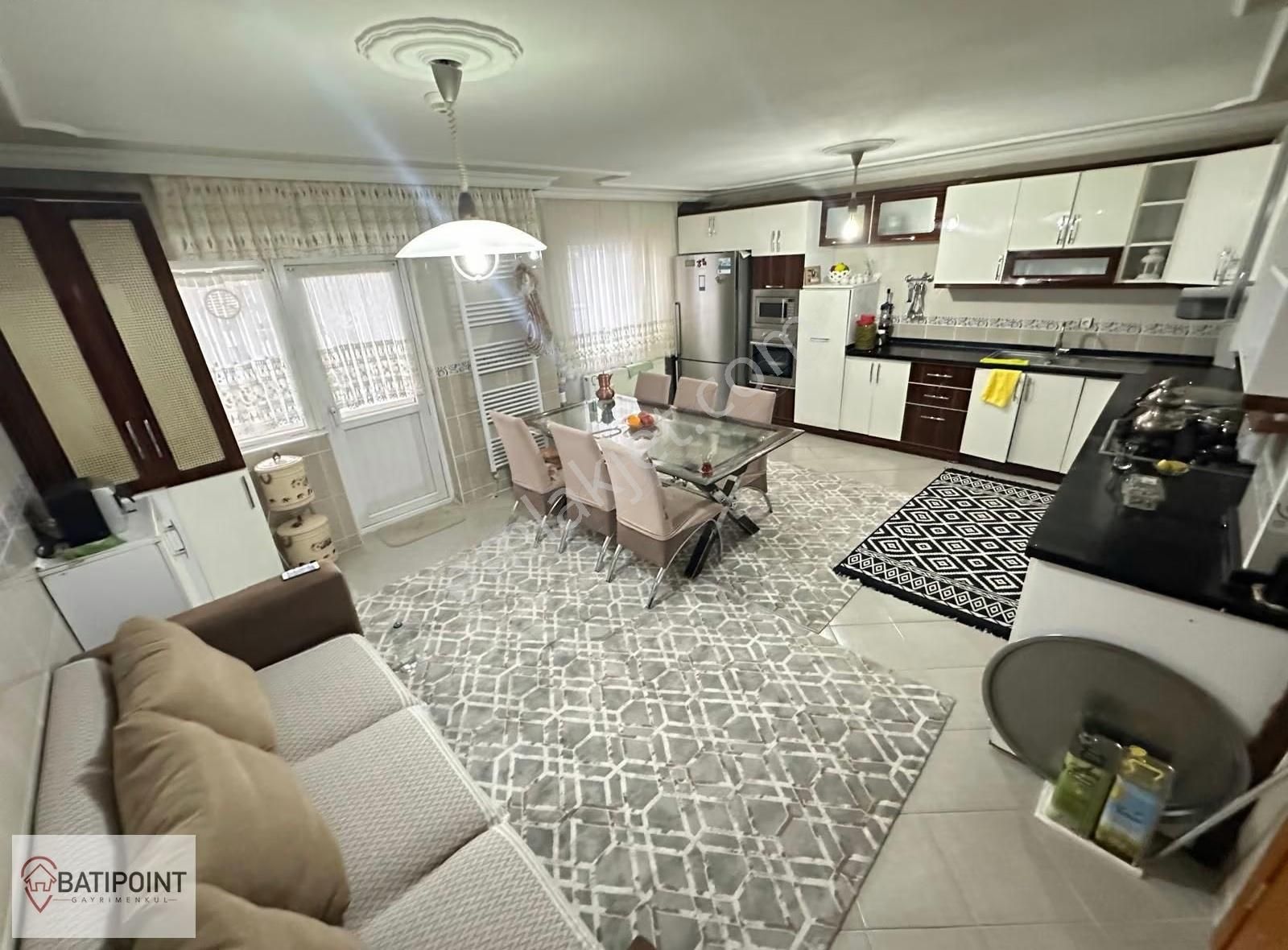 Pursaklar Saray Mah Merkezi Konumda 6+2 İskanlı Kapalı Garajlı - Görsel 3