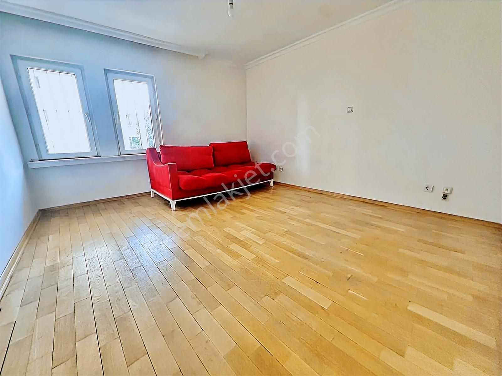 Dikmen'de Sitede Yeşillik İçinde 3+1 Y.giriş Yalıtımlı Kiralık!! - Görsel 24