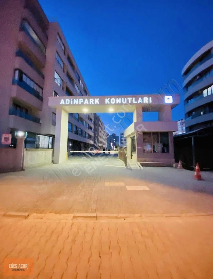 Enes Acur'dan Adinpark Sitesinde 3+1 Arakat Yüzme Havuzlu