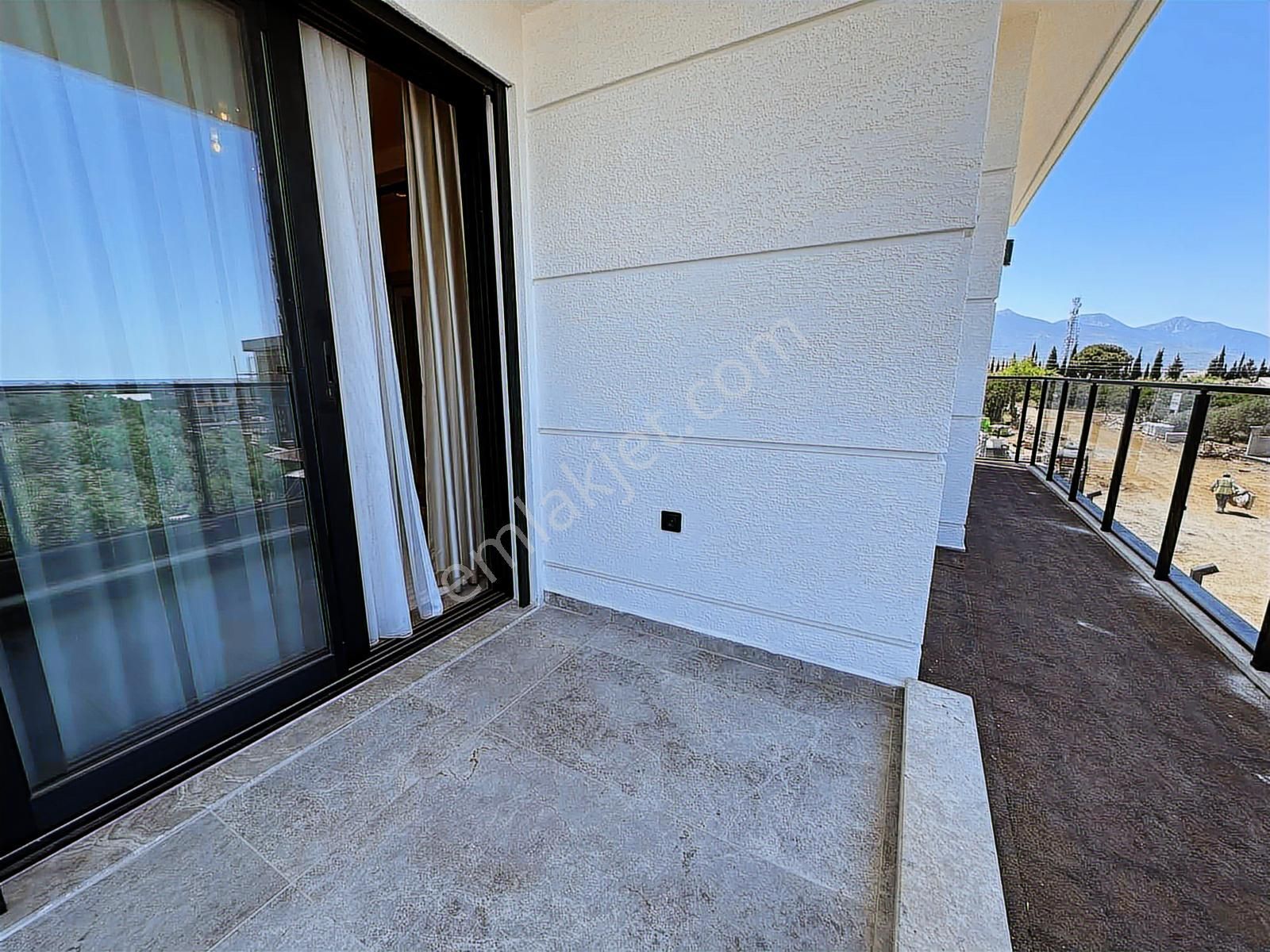 Kuşadası Davutlar Müstakil Özel Havuzlu Şömineli Satılık Villa - Görsel 28