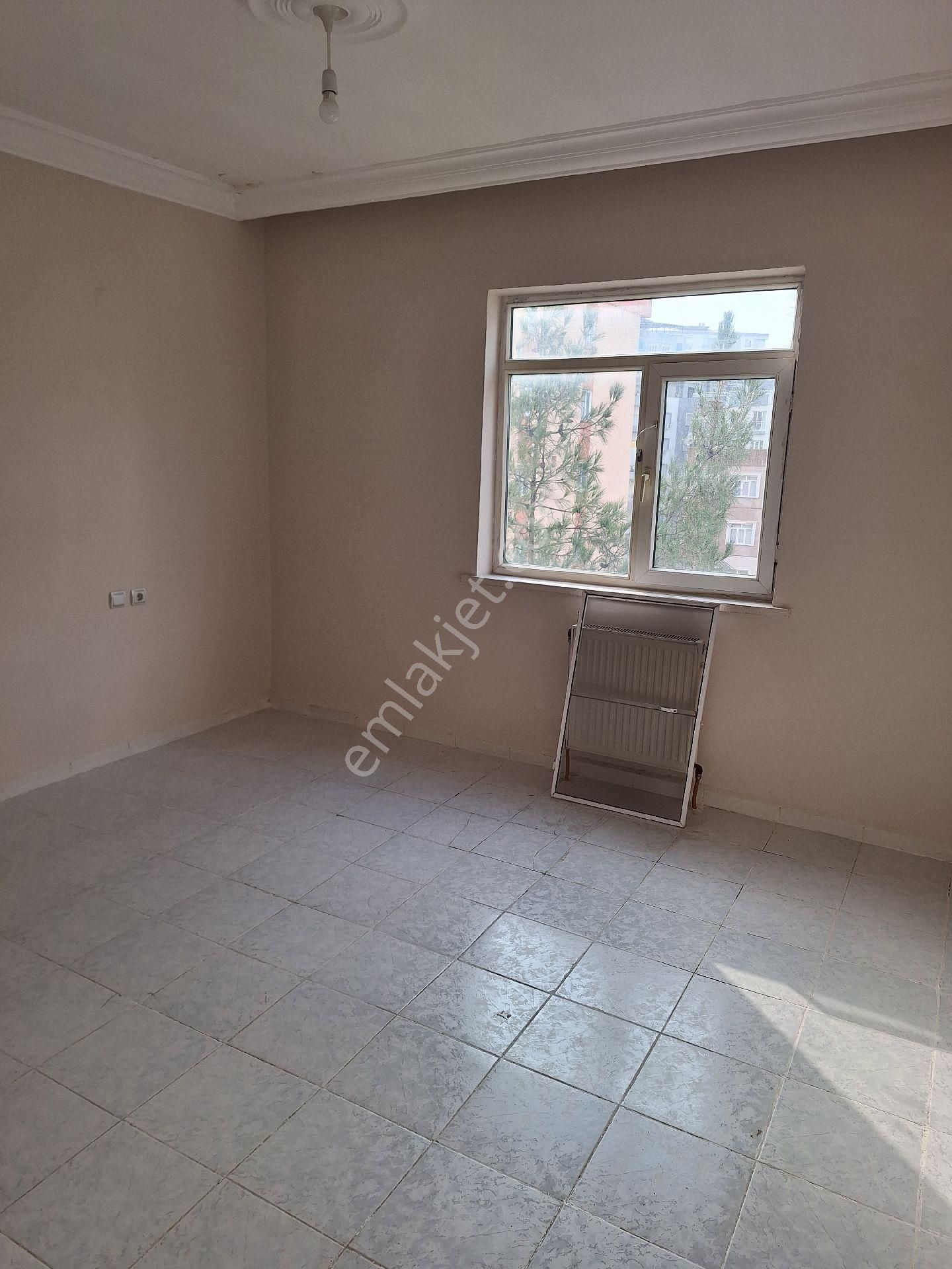 Değer Emlak'tan İsra Sitesinde 3+1 Daire Satılıktır - Görsel 2