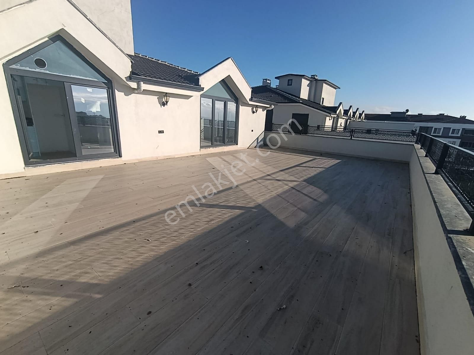 Ekşioğlu'ndan Tekirdağ Süleymanpaşa Hürriyet Mah 6+2 Dubleks Satılık Daire - Görsel 4