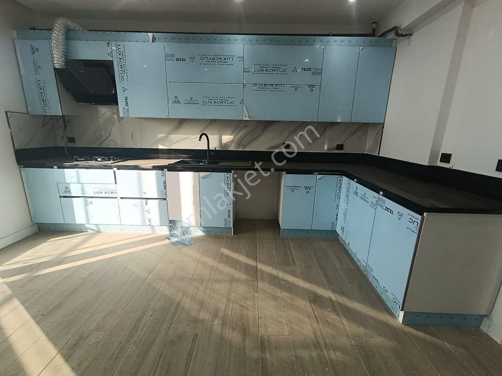 Ekşioğlu'ndan Tekirdağ Süleymanpaşa Hürriyet Mah 6+2 Dubleks Satılık Daire - Görsel 14