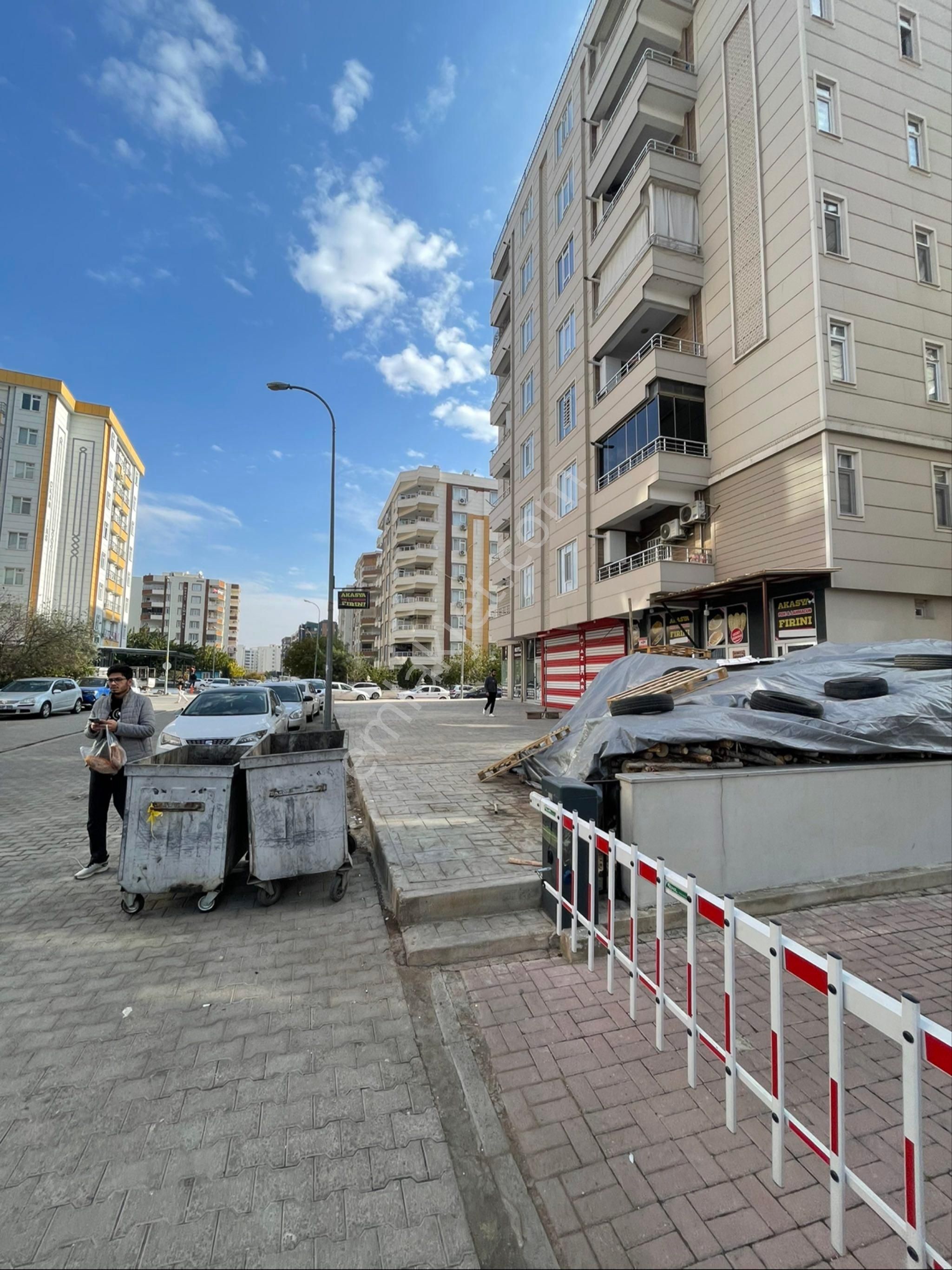 Barış Emlaktan Karşıyakada Kiralık 2+1 Eşyasız Daire - Görsel 21