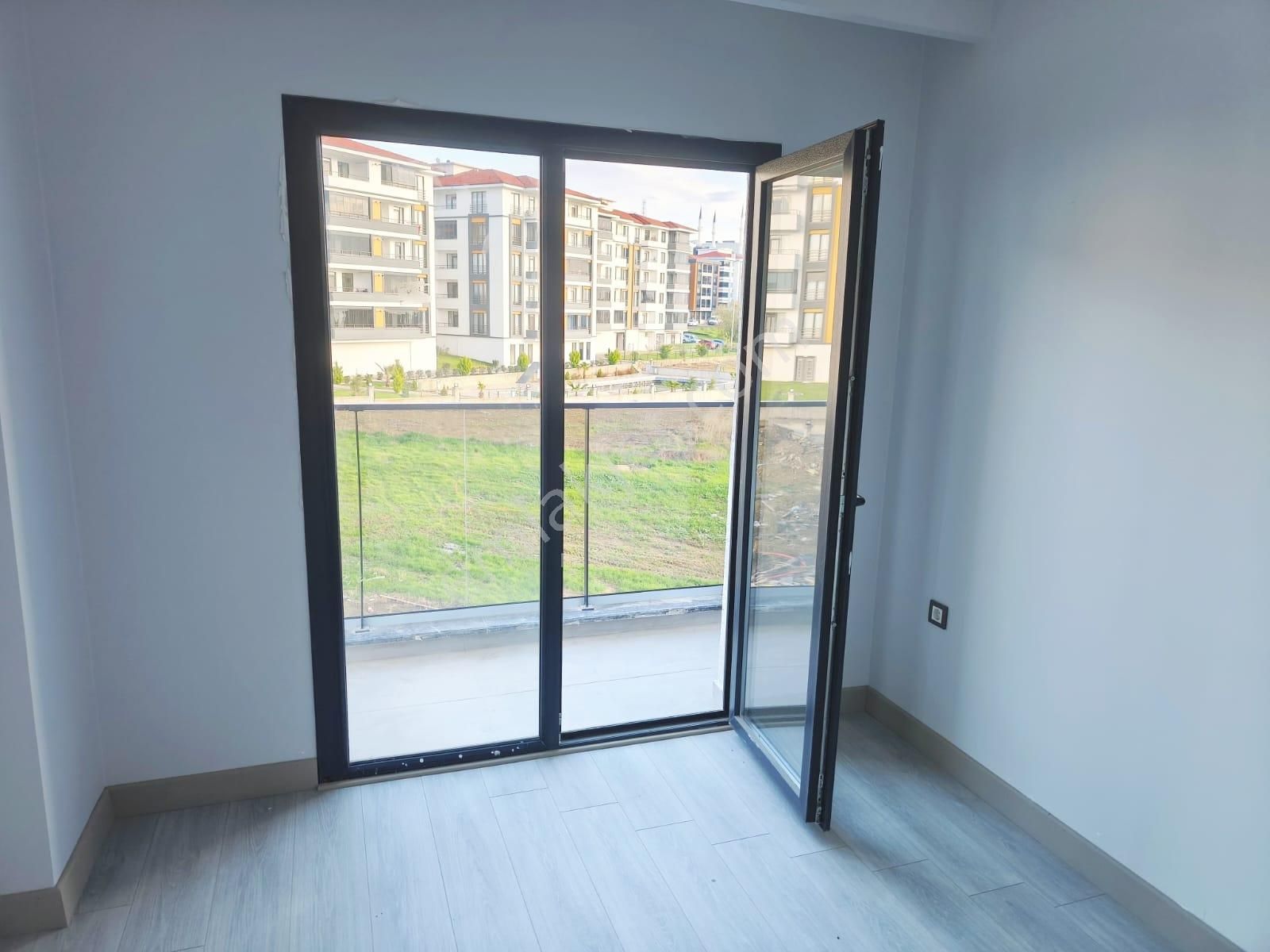 Ekşioğlu'ndan Tekirdağ Süleymanpaşa Atatürk Mah 1+1 Satılık Daire - Görsel 8