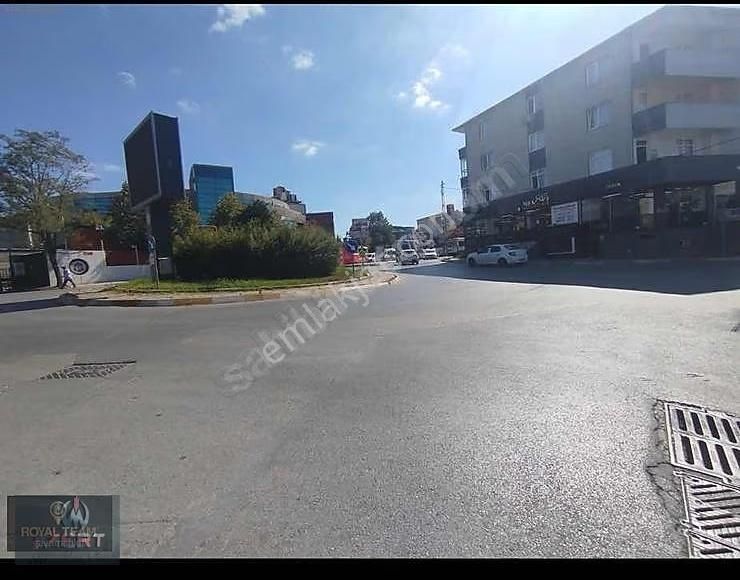 Şok .. Metroya Ve Otobana 50 Metre Mesf Satılık 3+1 Ara Kat - Görsel 4