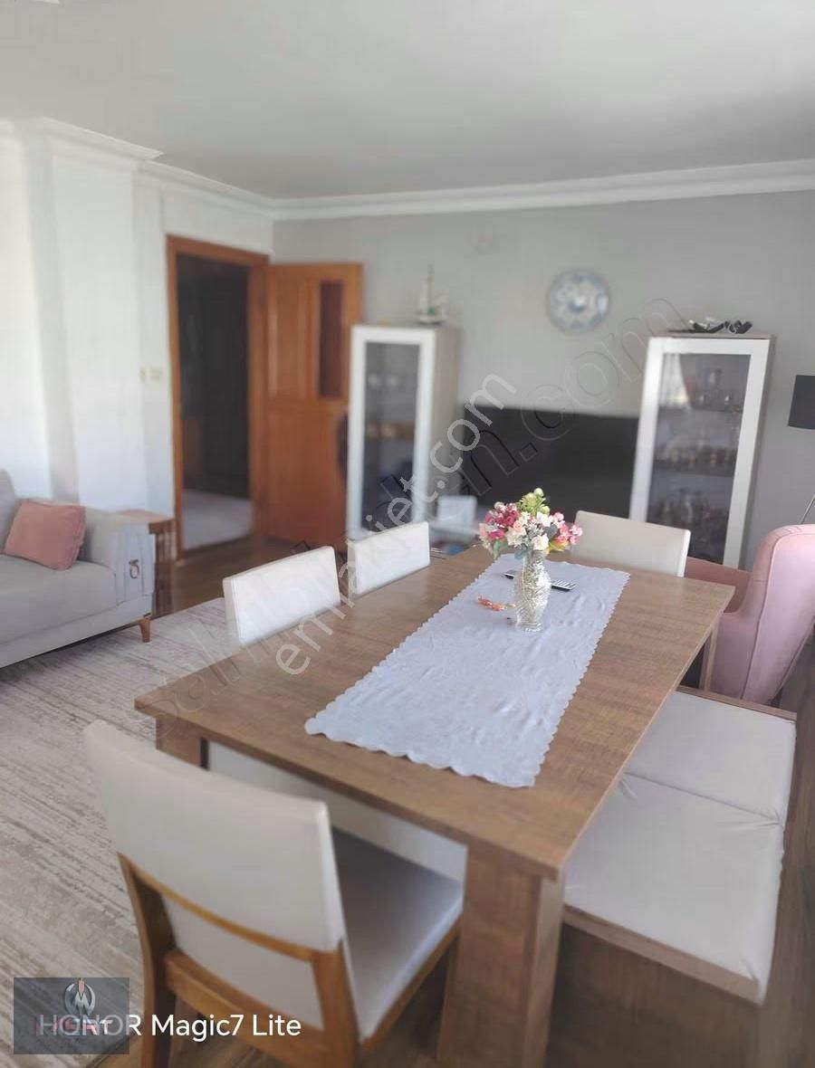 Şok .. Metroya Ve Otobana 50 Metre Mesf Satılık 3+1 Ara Kat - Görsel 5