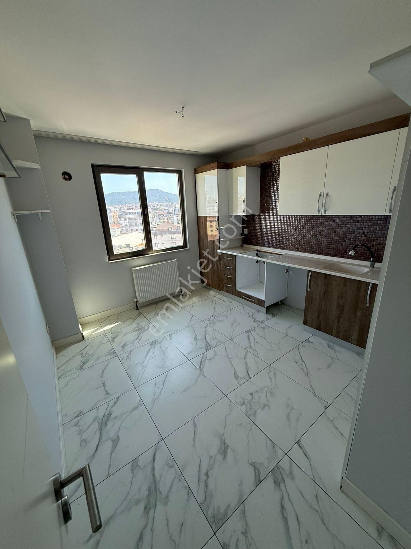 Sultanbeyli Adil Mahallesinde Satılık Daire 2+1 95 M² - Görsel 5