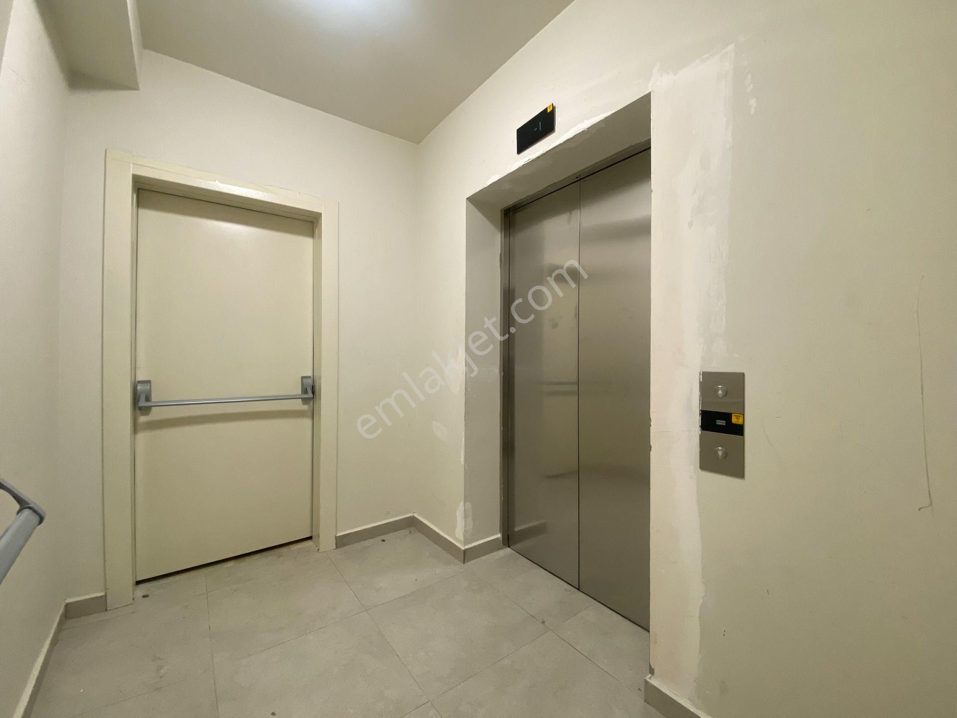 Docs Vadi Sitesi Manzaralı Ön Cephe Önü Açık Satılık Daire - Görsel 33