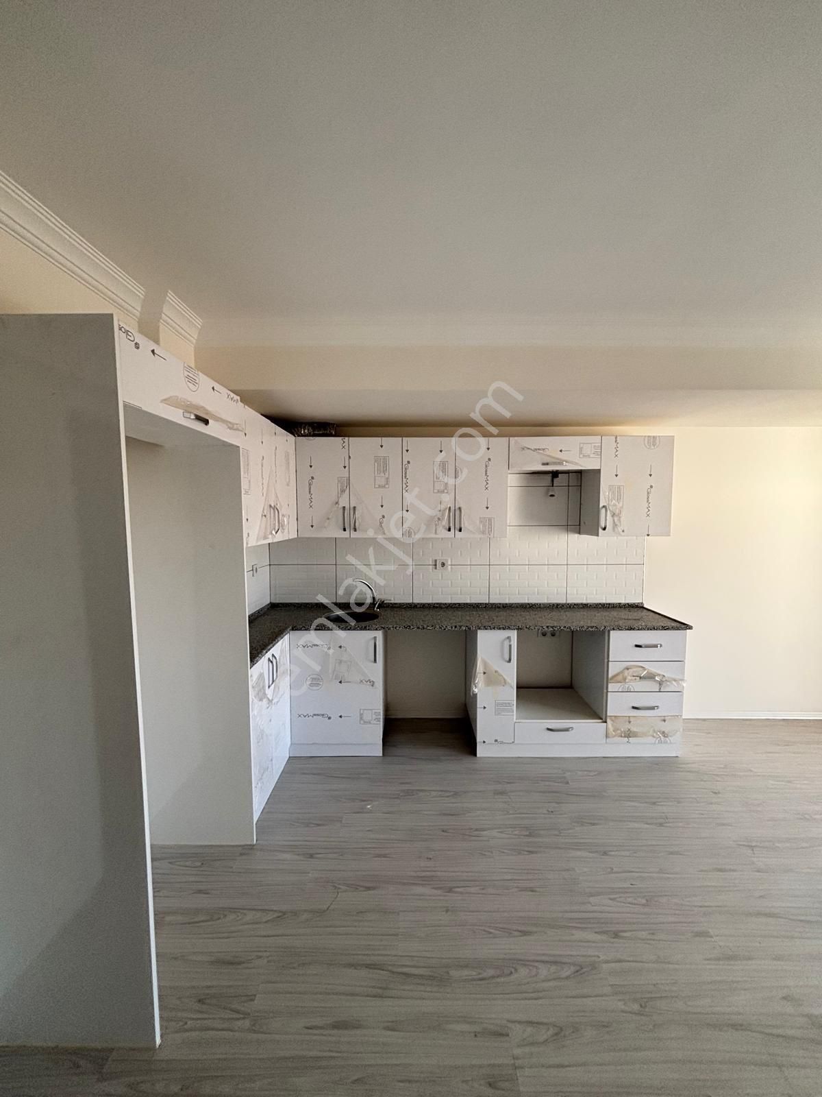 Nazilli Yenimahalle De Satılık 2+1 Daire - Görsel 2