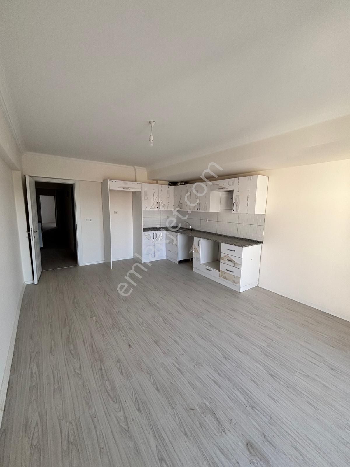 Nazilli Yenimahalle De Satılık 2+1 Daire