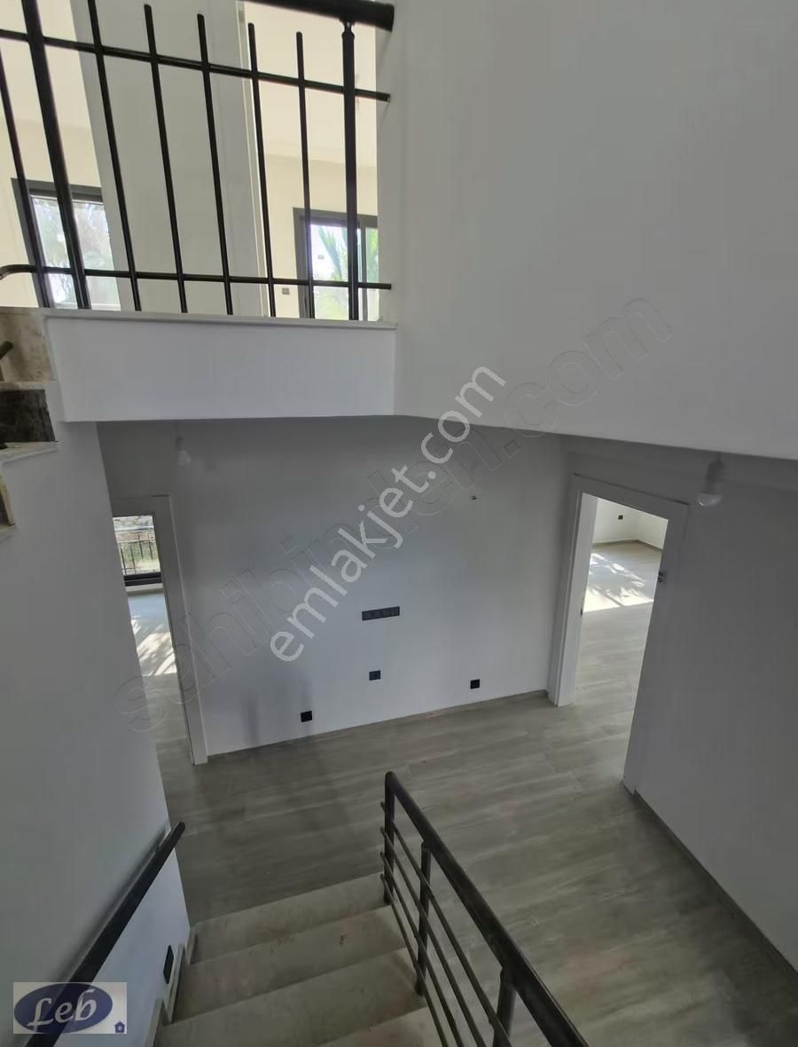 Fethiye Üzümlü'de Muhteşem Doğa İçinde Satılık 5+1 Lüks Villa - Görsel 24