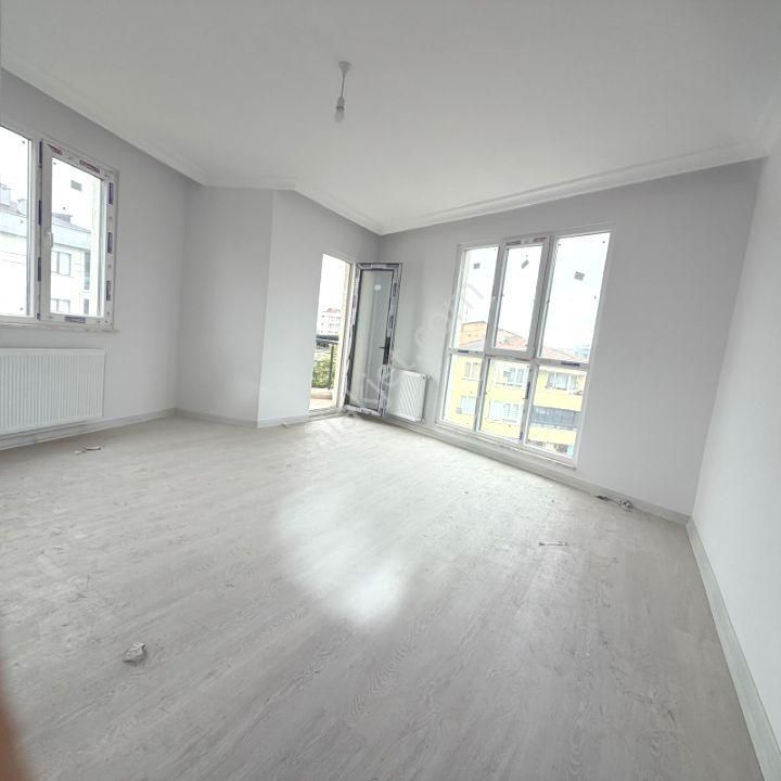 Ahmet Yesevi mah De​  2+1 Sıfır Arakat Daire