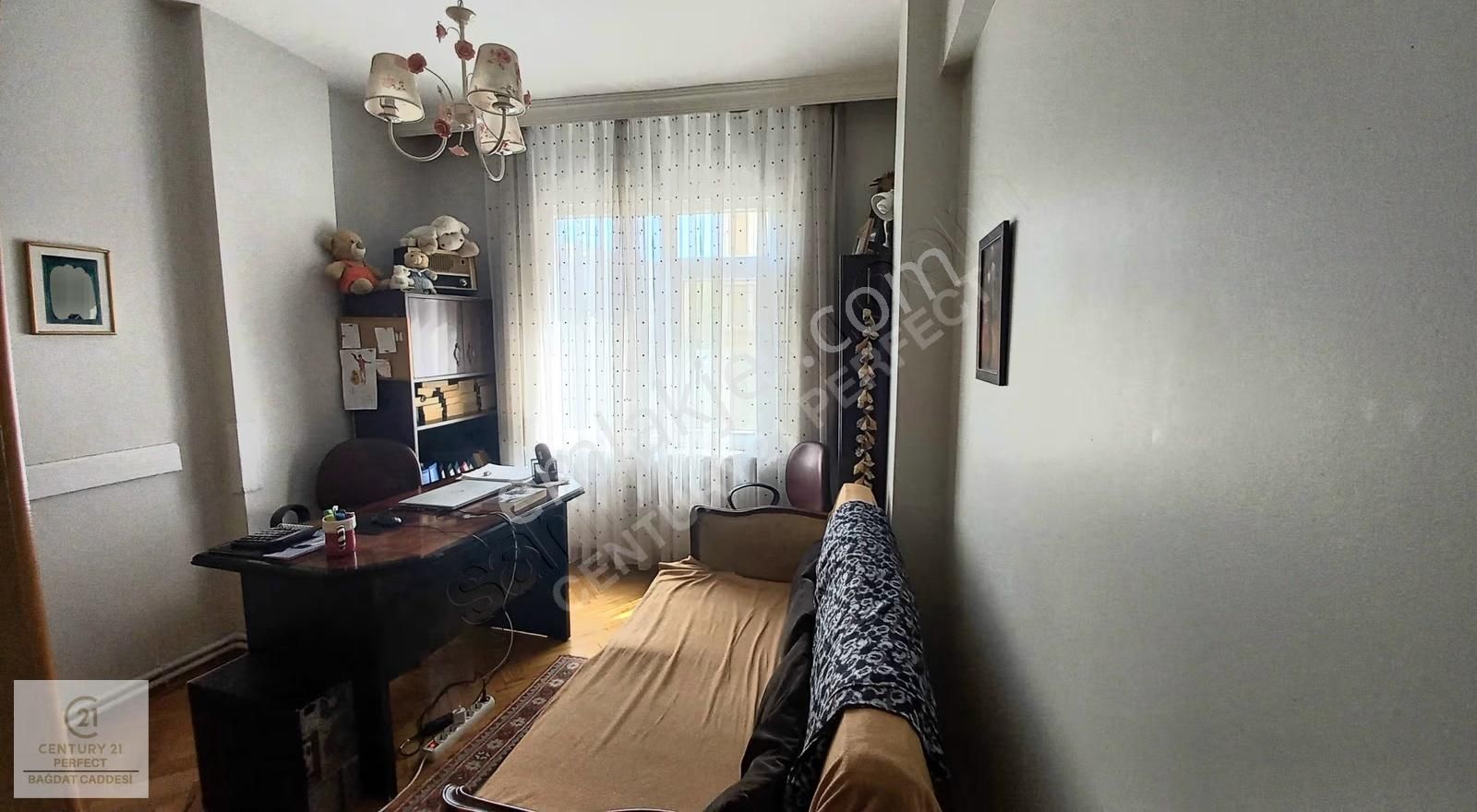 Deniz Manzaralı Bakımlı Ve Tadilatlı 3+1 Ara Kat Yatırım Fırsatı - Görsel 20