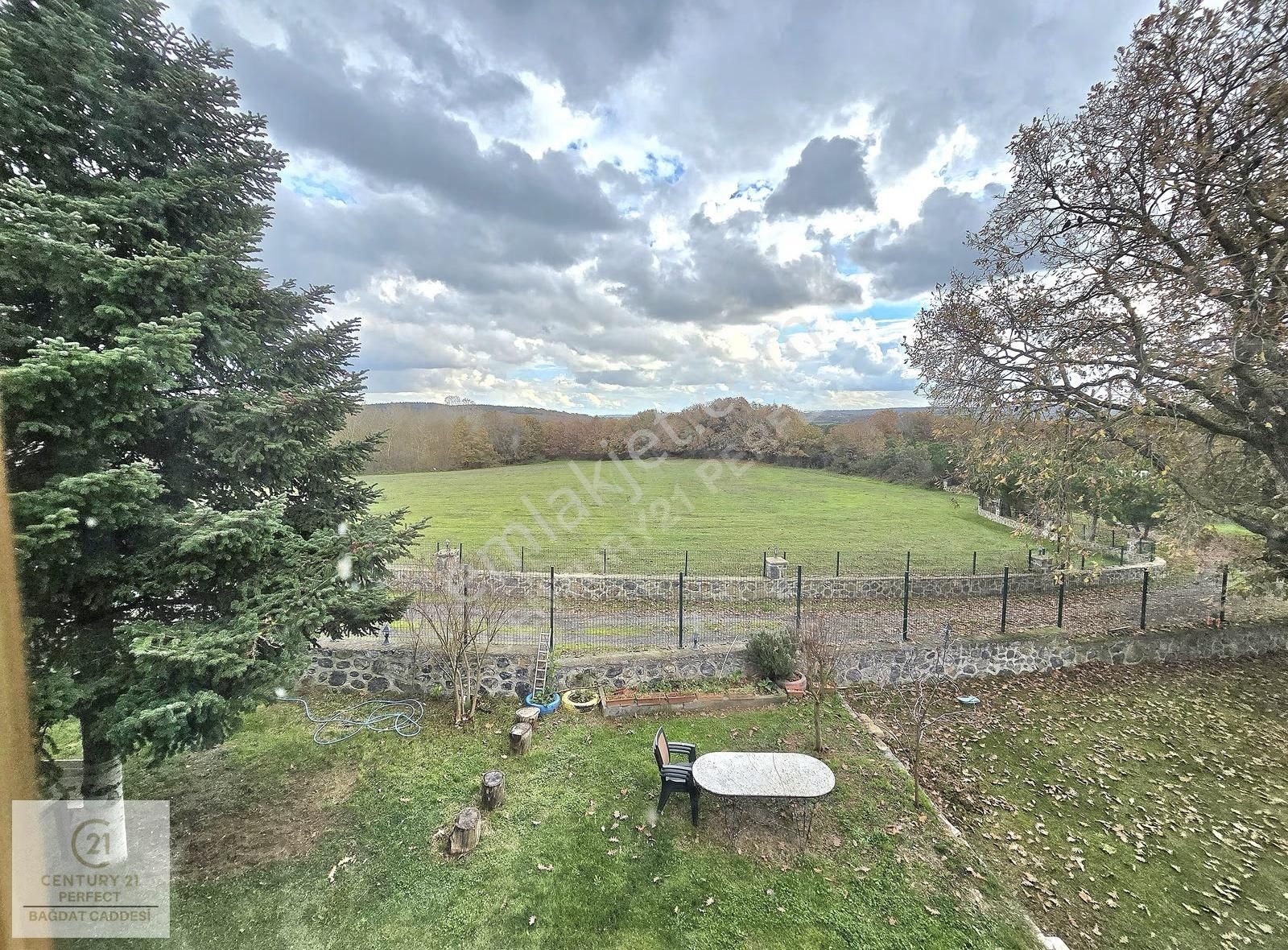 Site İçerisinde Doğa Manzaralı Havuzlu Bahçeli Bakımlı Villa - Görsel 25