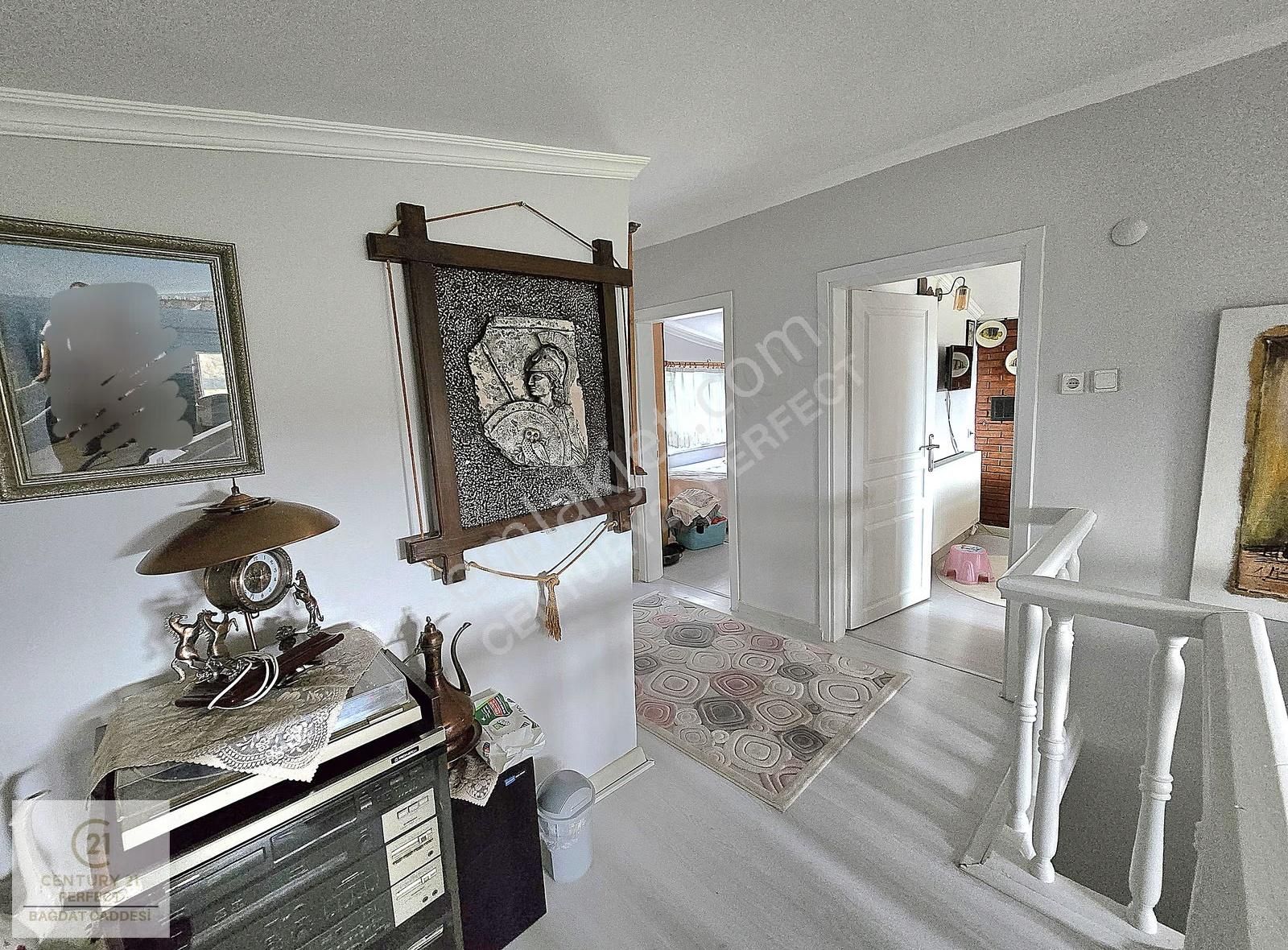 Site İçerisinde Doğa Manzaralı Havuzlu Bahçeli Bakımlı Villa - Görsel 24