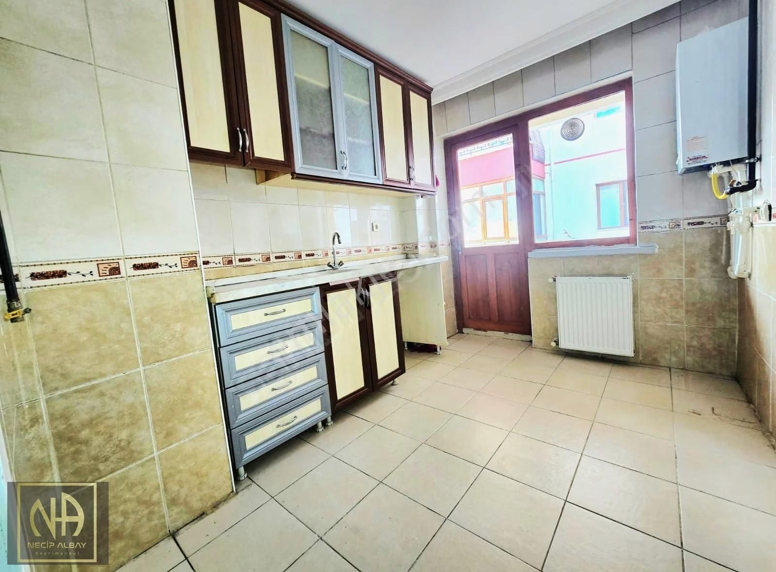 Necip Albay'dan Yayla Mh Cadde Üzeri Geniş Ön Cephe 3+1 Satılık - Görsel 2