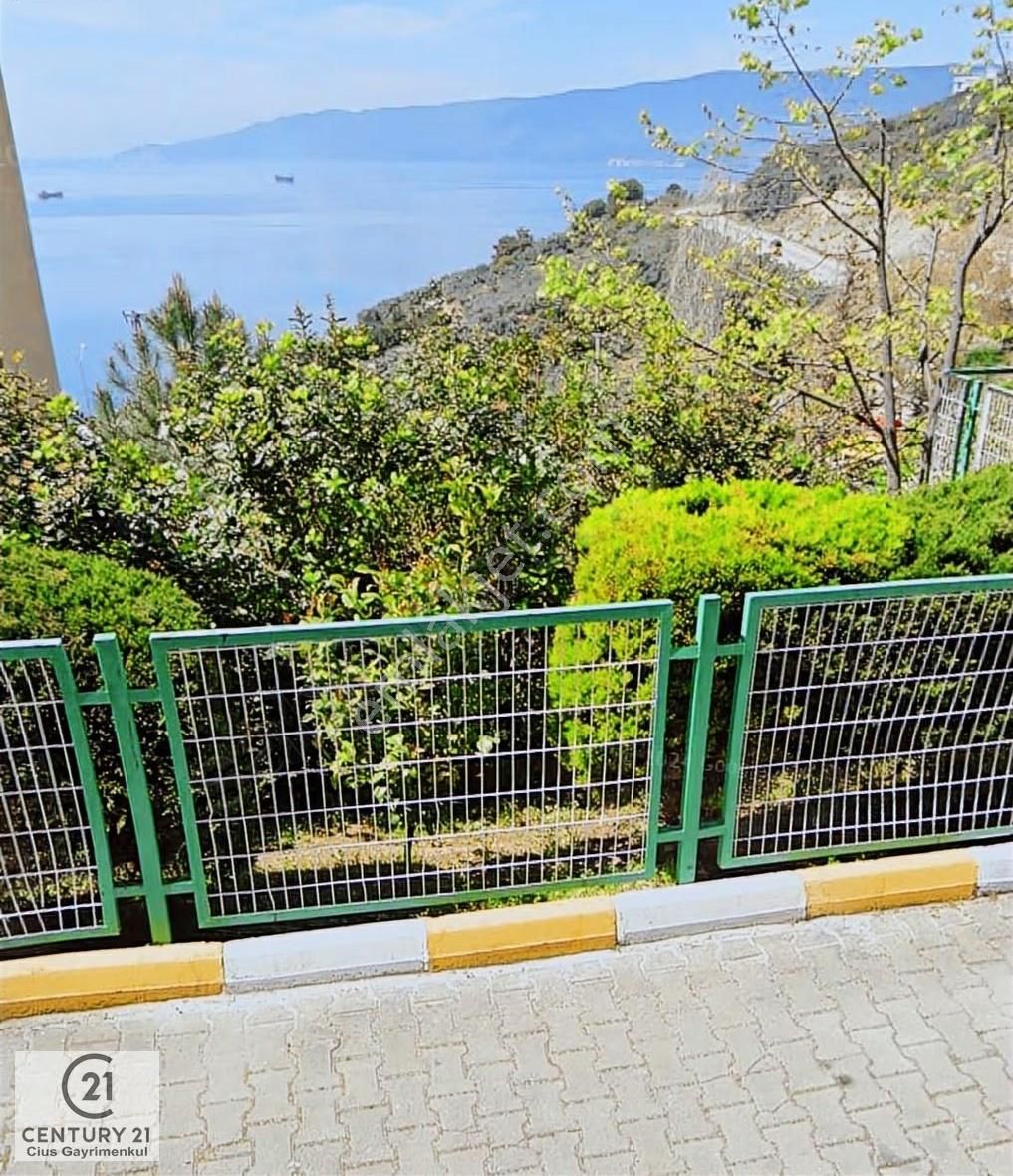 C21 Cius; Cumhuriyet'te Deniz Manzaralı Satılık Fırsat 3+1 Daire - Görsel 2