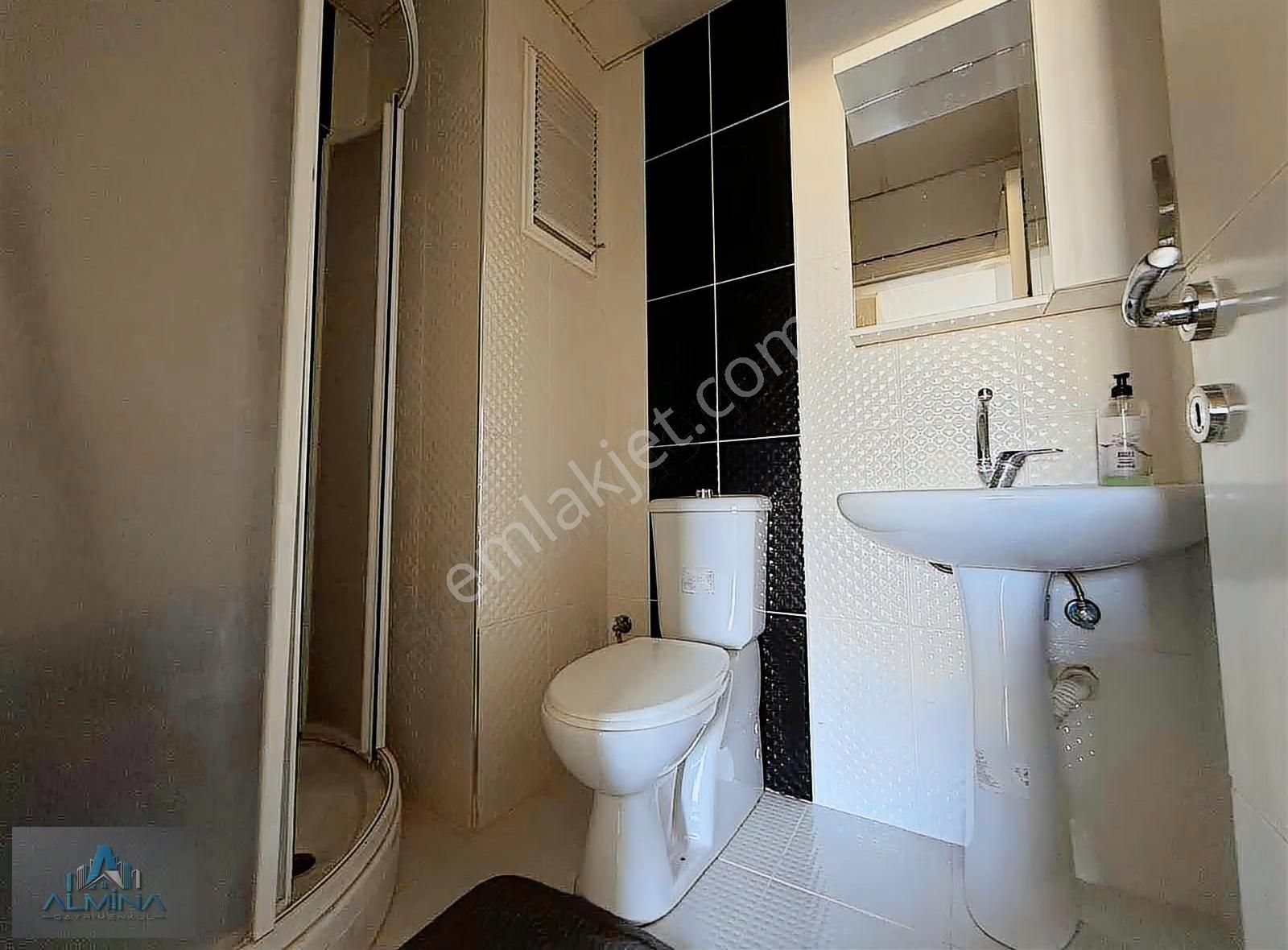Almina'dan Cadde Üstü Site İçi Geniş M2 1+1 Kiralık Daire - Görsel 3