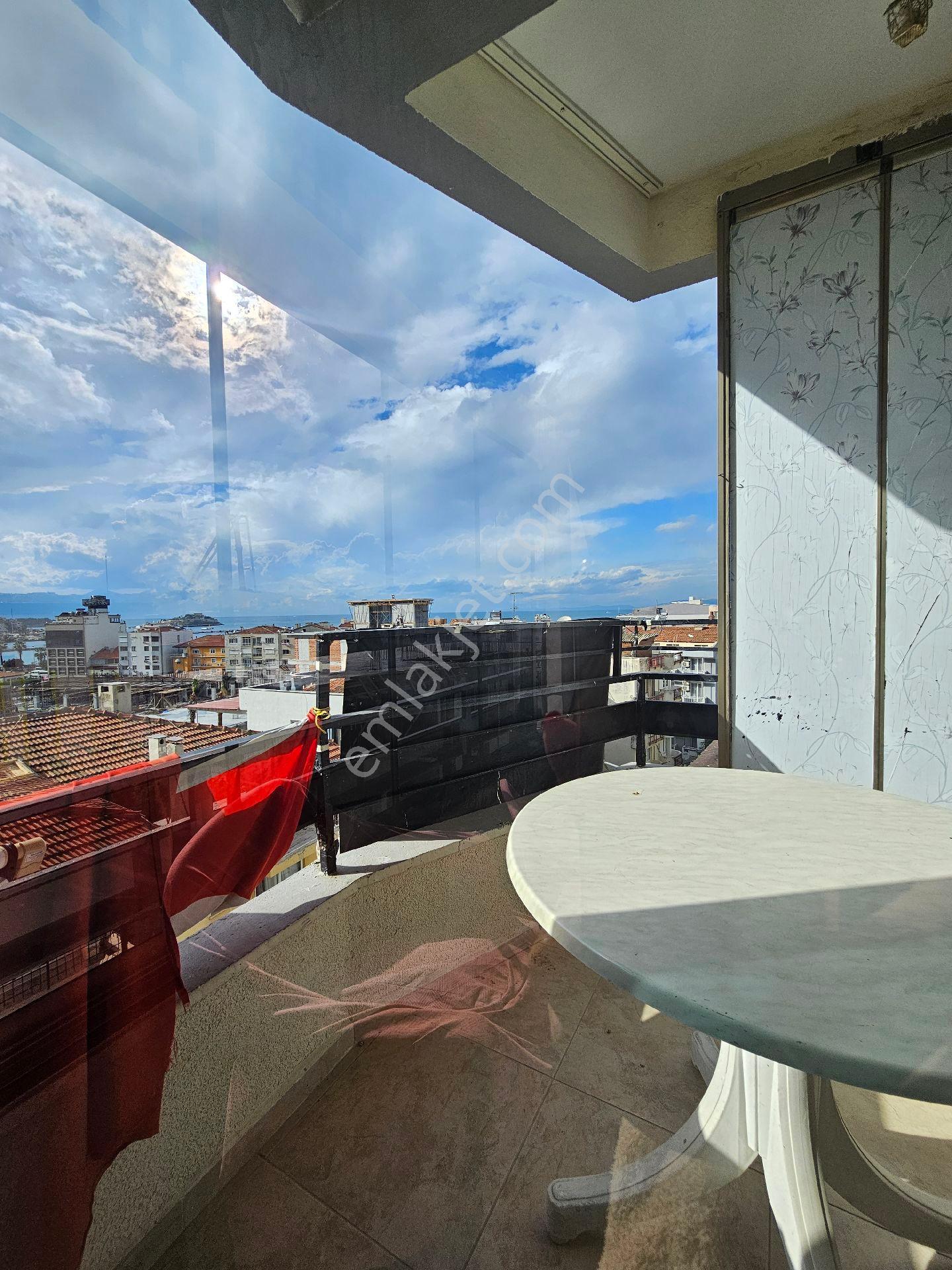 Kuşadası Marina'da Satılık Deniz Manzaralı 3+1 Daire - Görsel 23