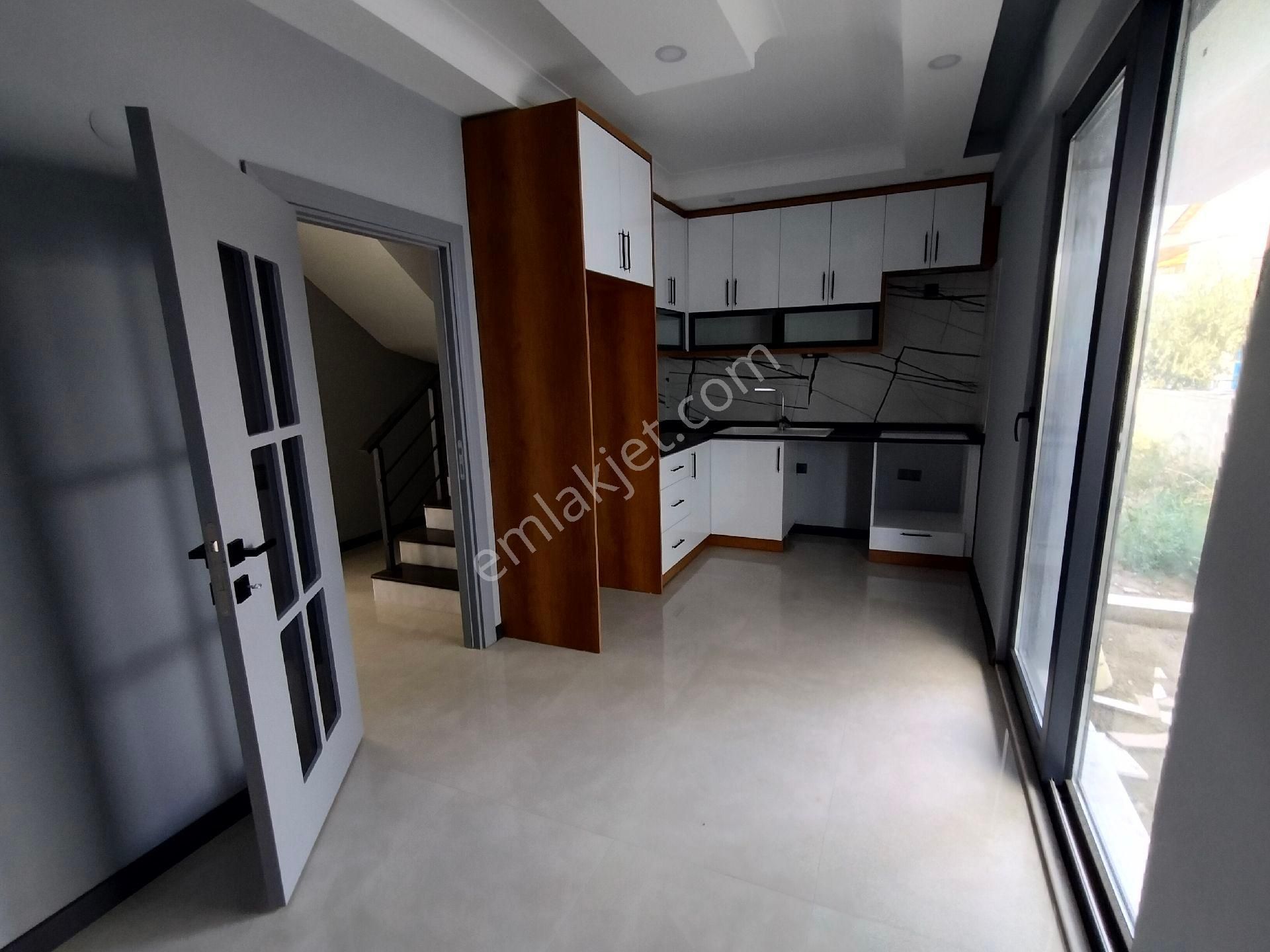 Balıkesir Burhaniye Hürriyet Mahallesi Nde 3+1 Dubleks Sıfır Daire Miz Satılıktır - Görsel 4