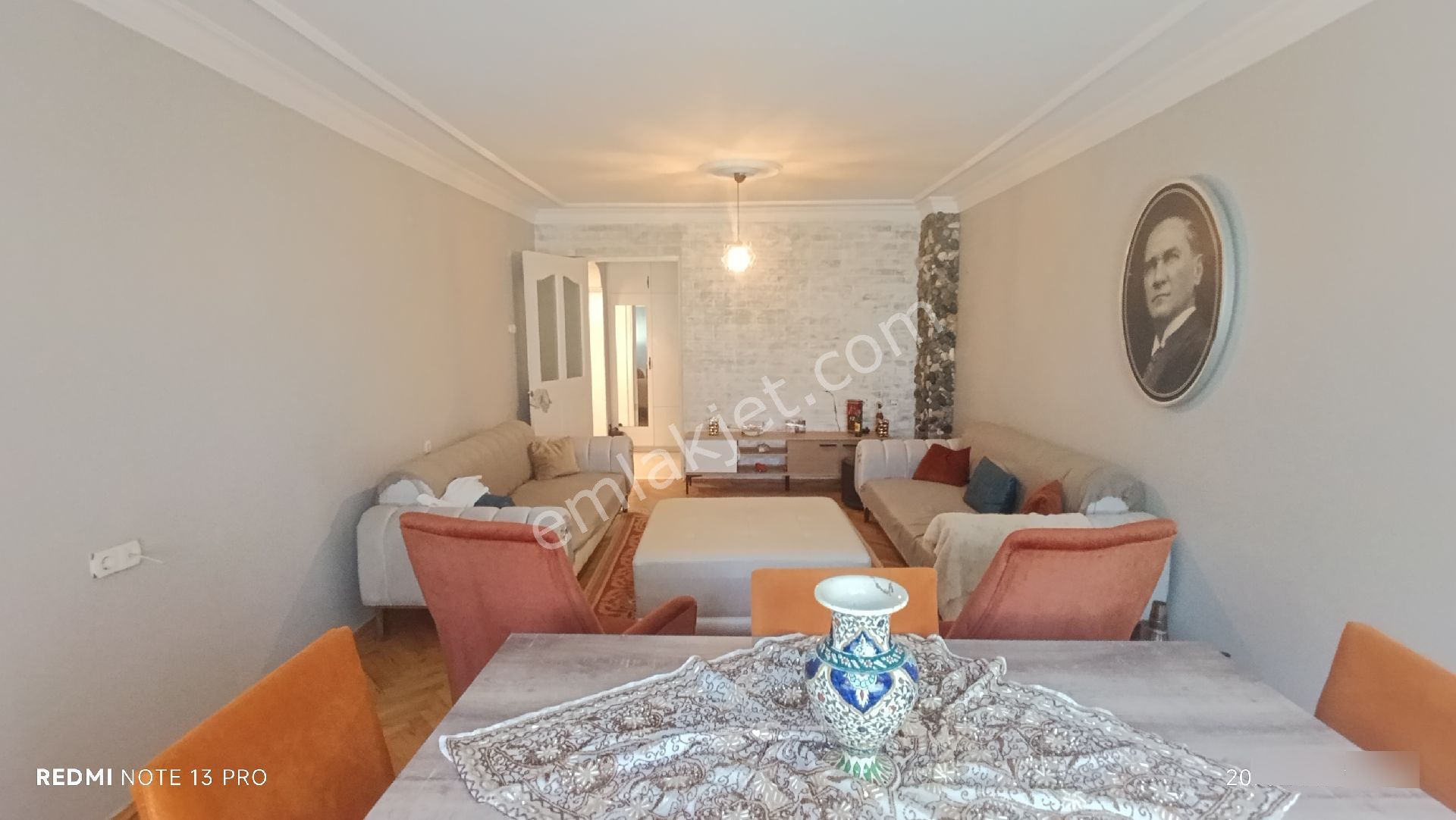 Yeşilyurt Akevler Mevki 9105/11 Sokakta Tadilatlı 3+1 130 M2 Ferah Daire