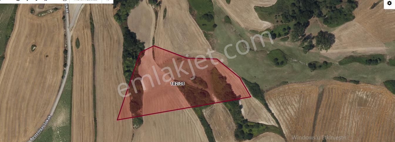 Arnavutköy Yassıörende Satılık Arsa , 237 M2 Hisseli İmarlı