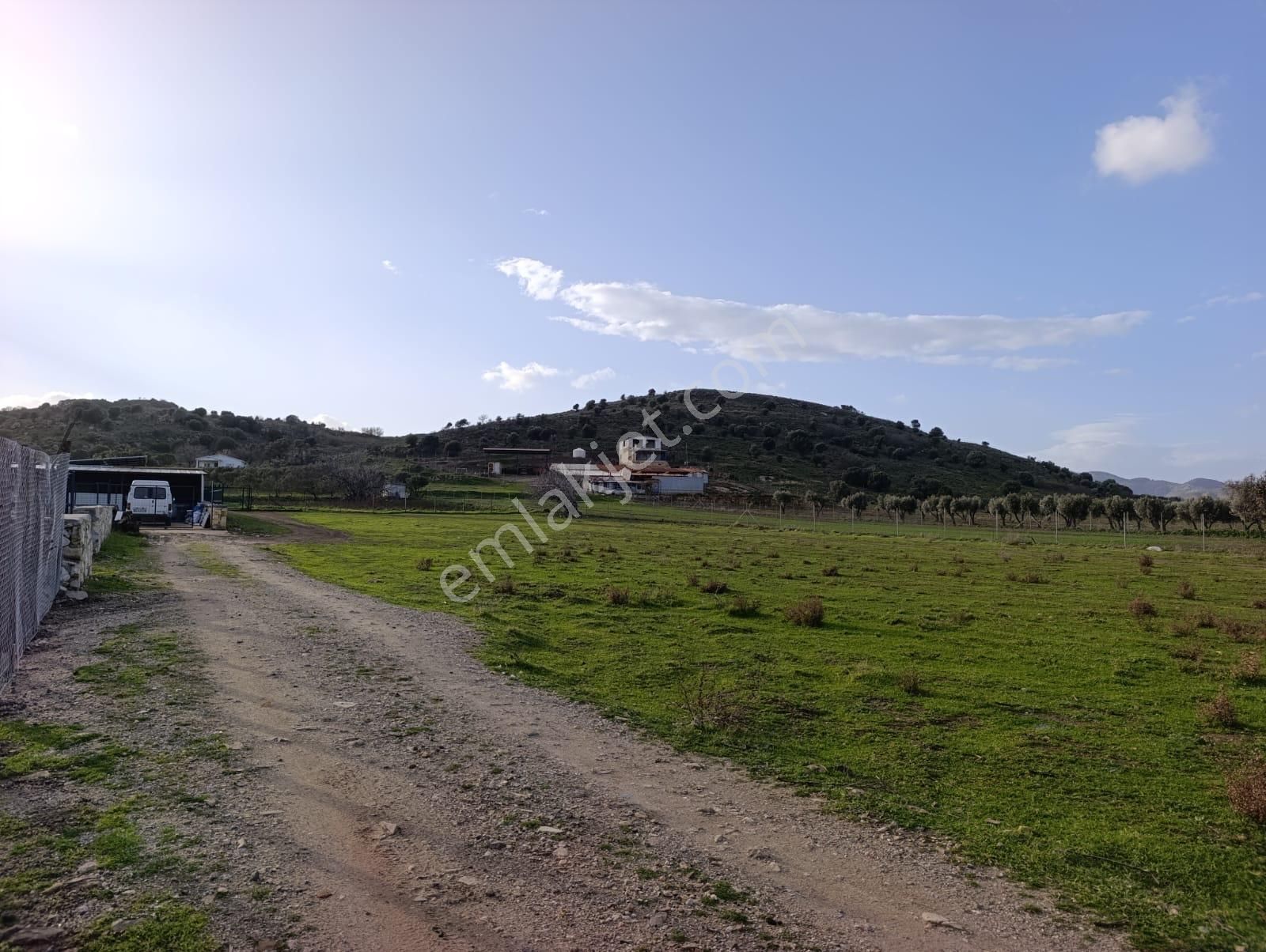 Foça Bucak Mevkiinde Satılık 1500m2 Hisse Tapulu Arazi - Görsel 8