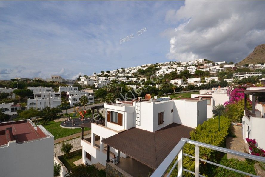 Akyarlar Pınar Sitesinde Trıplex 4+1 Müştemilatlı - Görsel 25