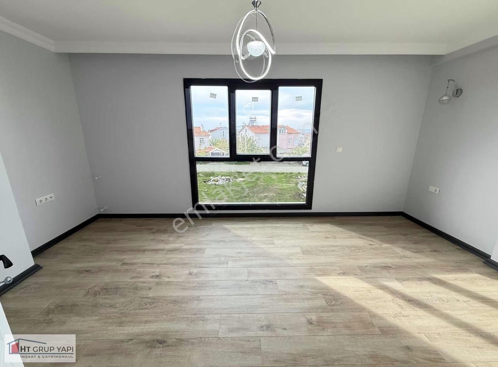 ▃▅▇ht Grup▇▅▃merkezi Konumda Geniş Bahçeli İskanlı Villa - Görsel 12