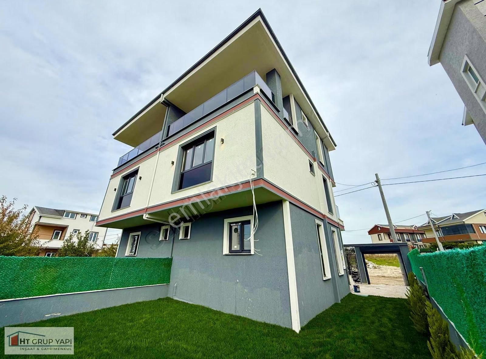 ▃▅▇ht Grup▇▅▃merkezi Konumda Geniş Bahçeli İskanlı Villa - Görsel 26