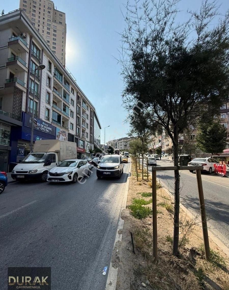 Kıraç Gazi Caddesi Üzerinde 3+1 Asansörlü Masrafsız Arakat Daire