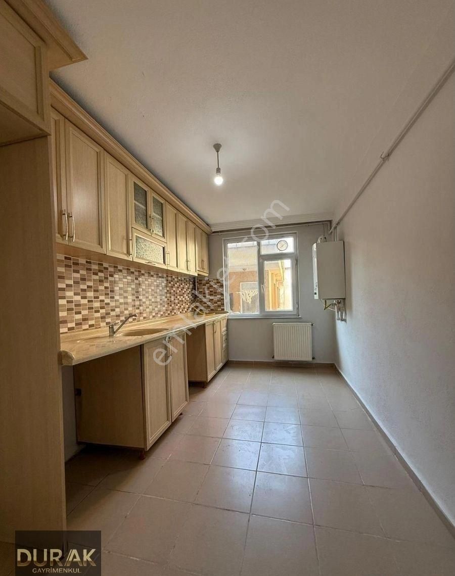 Kıraç Gazi Caddesi Üzerinde 3+1 Asansörlü Masrafsız Arakat Daire - Görsel 3