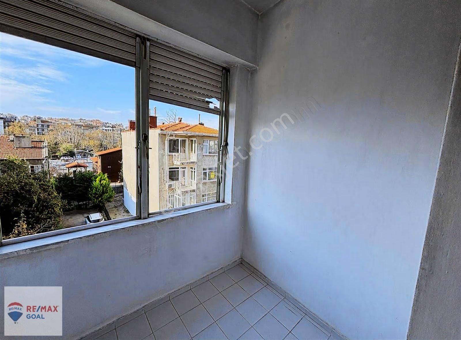 Fenerbahçe Stadı Karşı Sokağında Kiralık Daire - Görsel 22