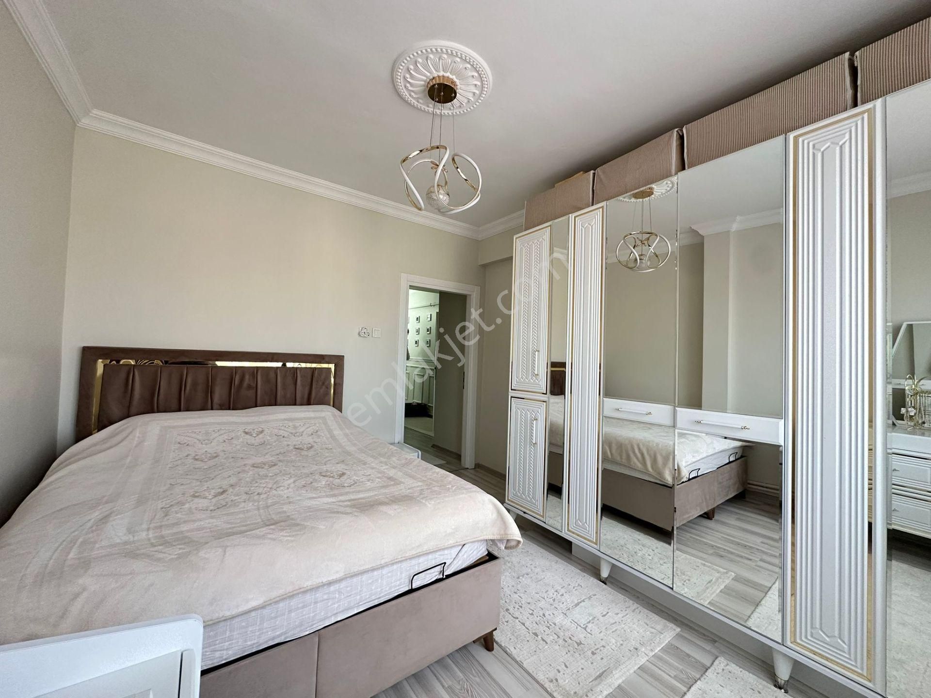 Nevmekan'dan Merkezi Konumda 2+1 Tadilatlı Satılık Lüx Daire - Görsel 8