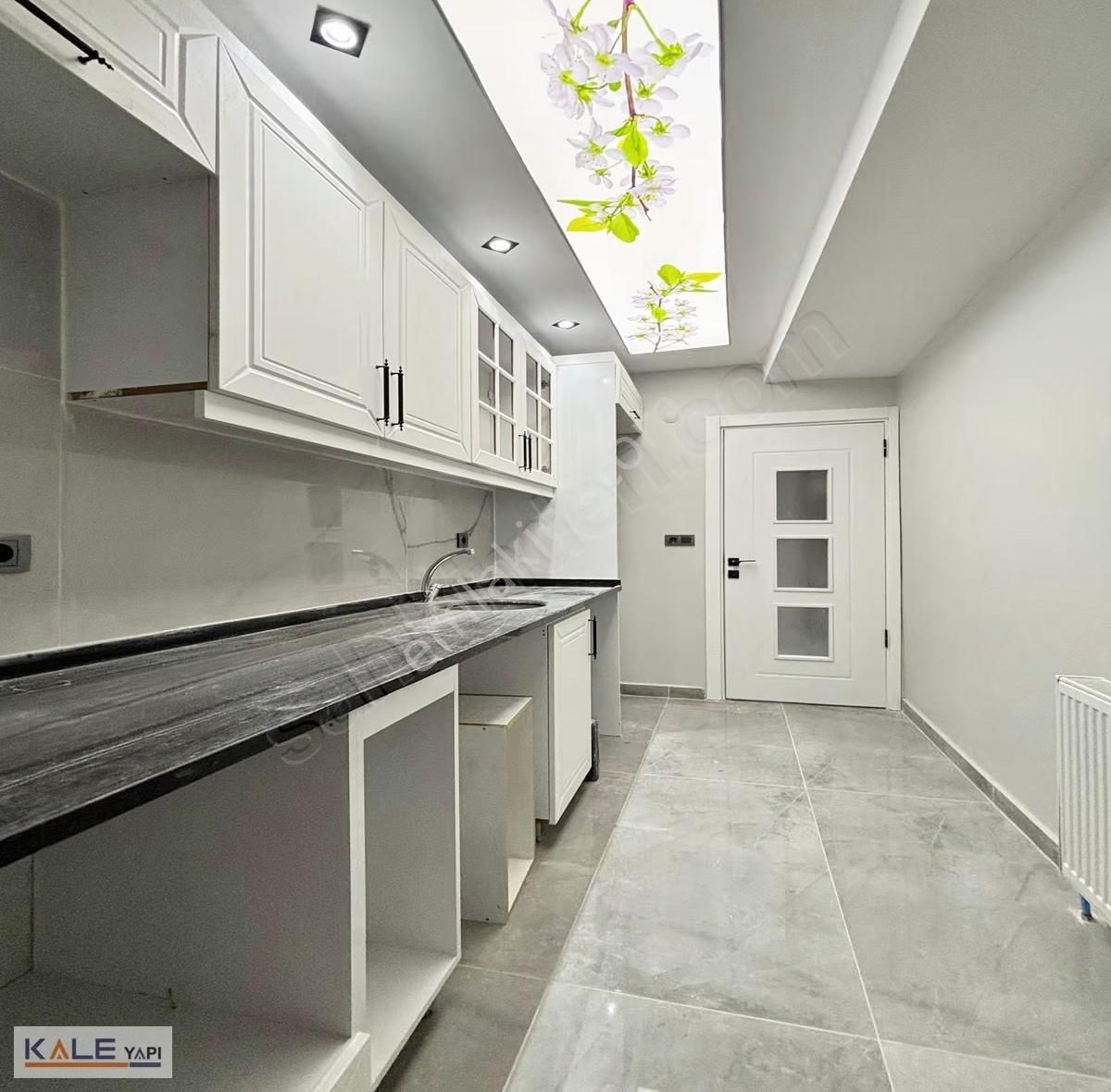 Merkezi Konumda Avm Hastane Ve Meydana Yakın Daire - Görsel 32